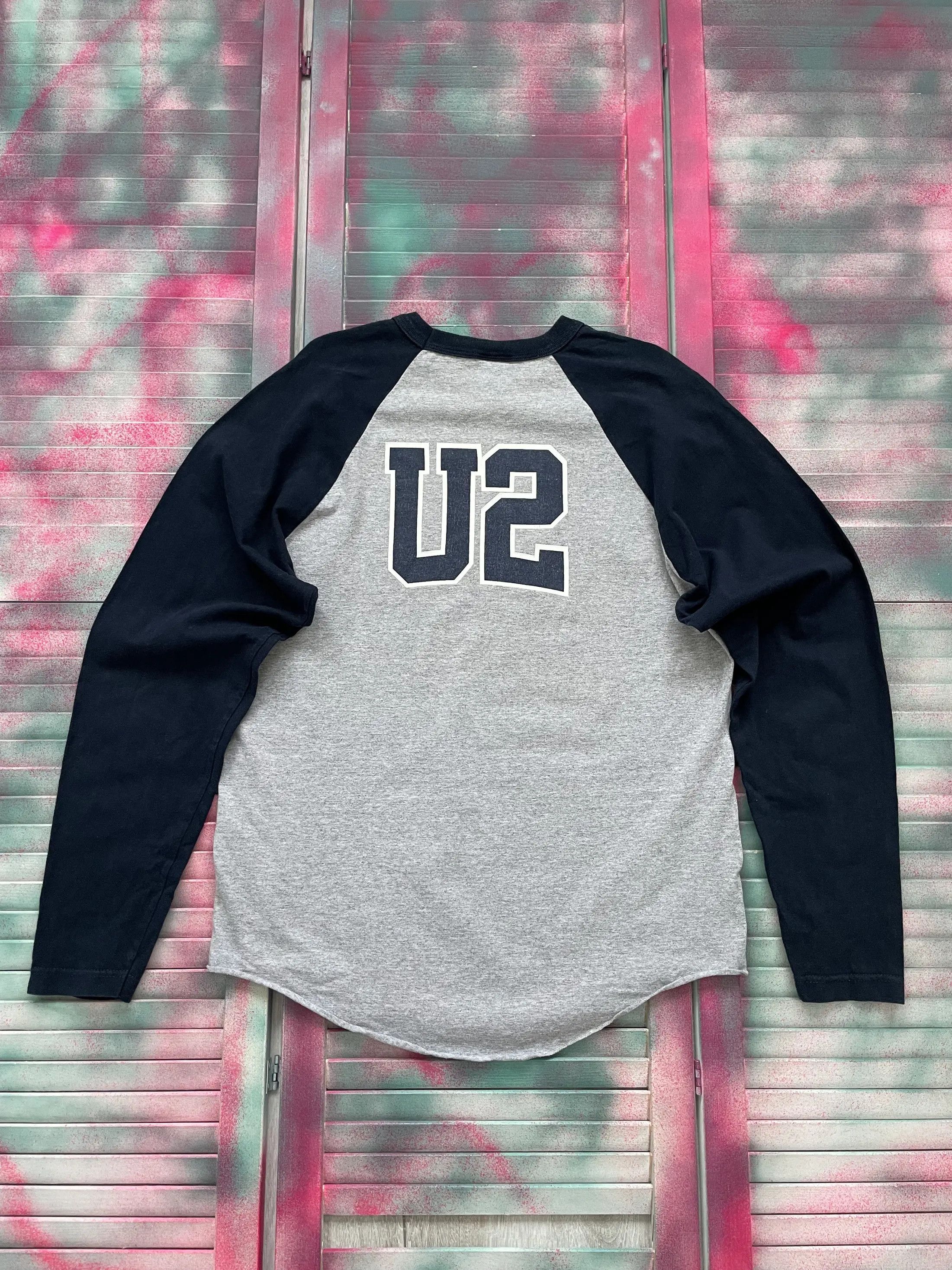 Band Tees Vintage U2 Elevation Tour 2001 Concert Long Sleeve Size US M / EU 48-50 / 2 - 2 Thumbnail