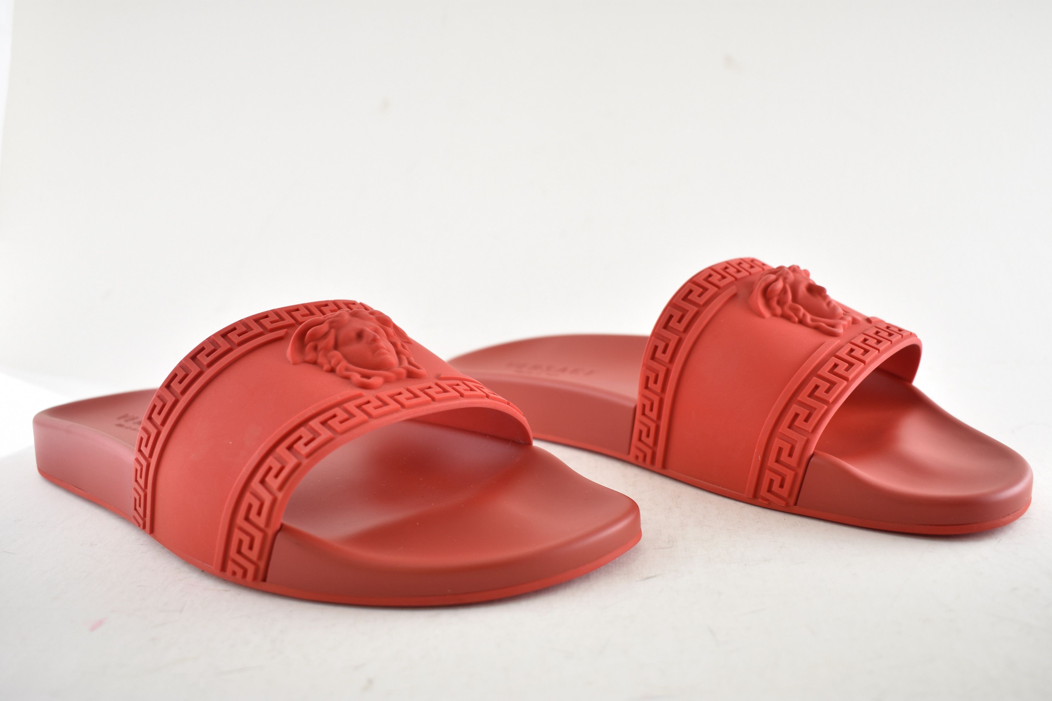 Versace Medusa Rubber Logo Slide Pool Sandal Flip Flop Flat 44 11 Size US 11 / EU 44 - 4 Thumbnail