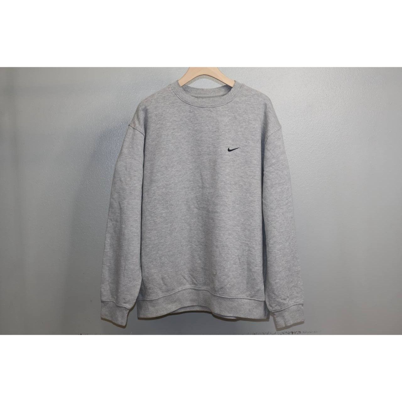 Nike Nike Sweatshirt Men’s XL Gray Fleece Crewneck Swoosh Logo Size US XL / EU 56 / 4 - 1 Thumbnail