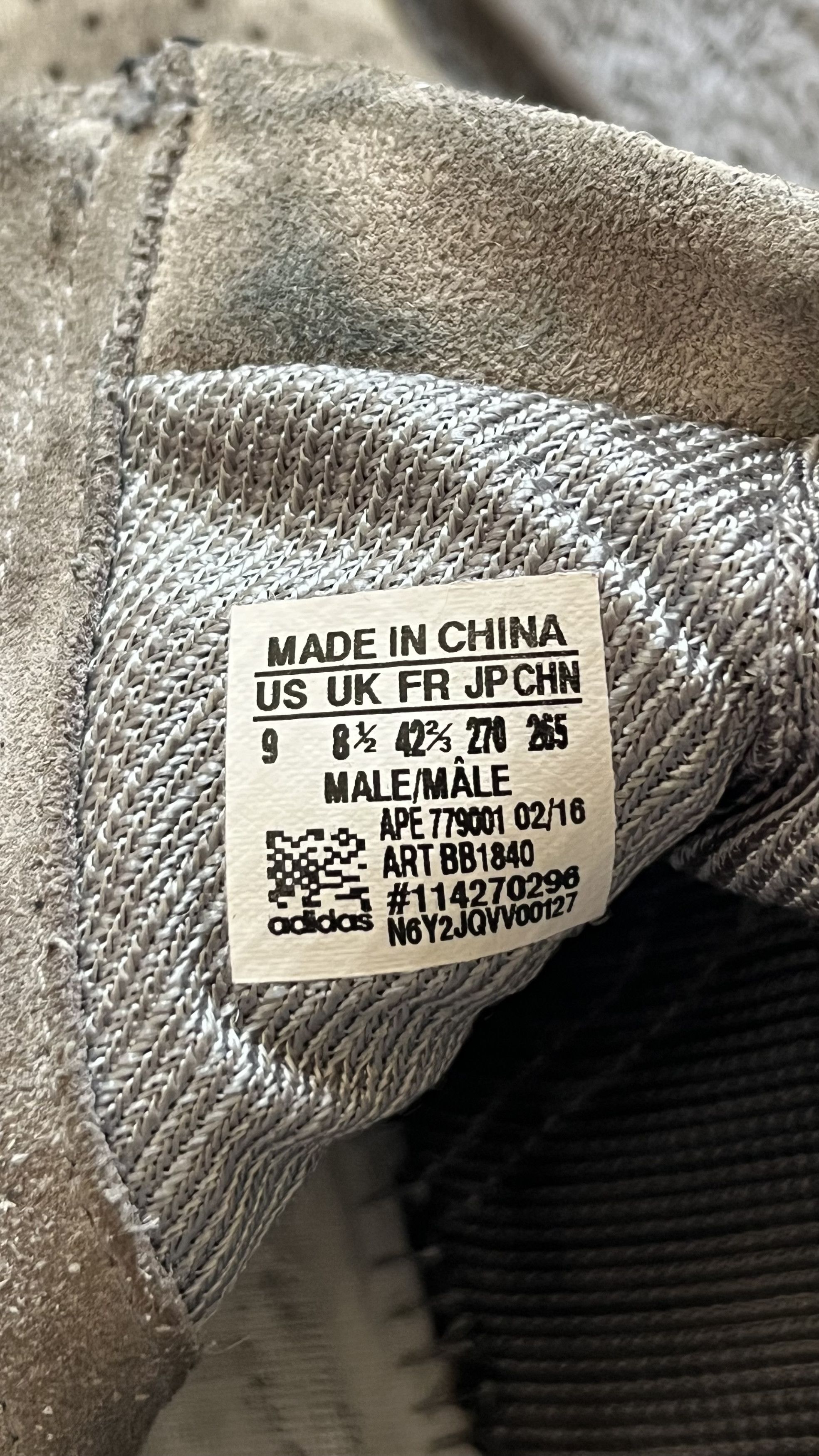 Yeezy Yeezy 750 Light Grey Gum Glow In The Dark Size US 9 / EU 42 - 7 Thumbnail