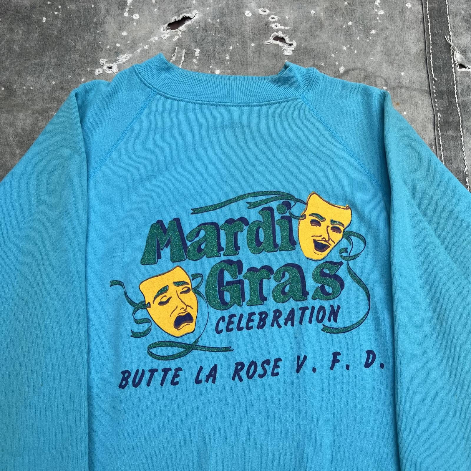 Hanes × Vintage Vintage 1980s Mardi Gras Masquerade Masks Sweatshirt Size US M / EU 48-50 / 2 - 3 Thumbnail