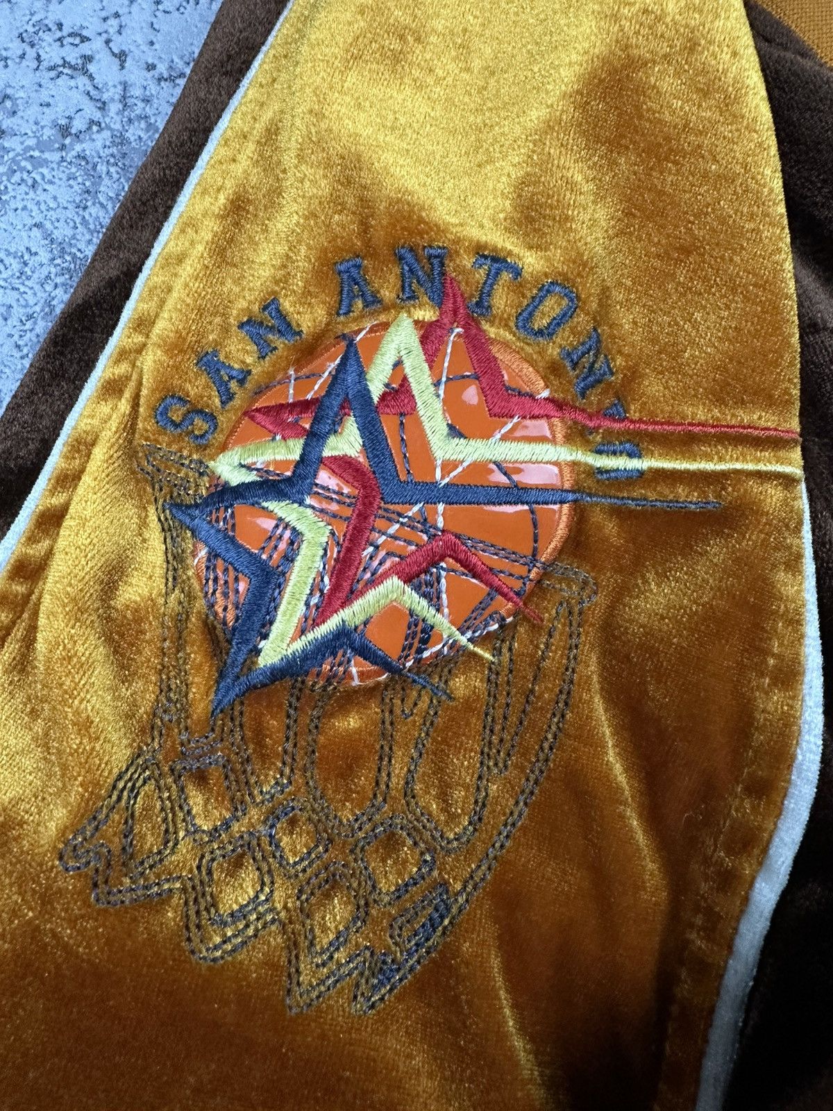 NBA Vintage Bomber NBA Team Patch Velvet Jacket 3XL Retro Size US XXL / EU 58 / 5 - 14 Thumbnail