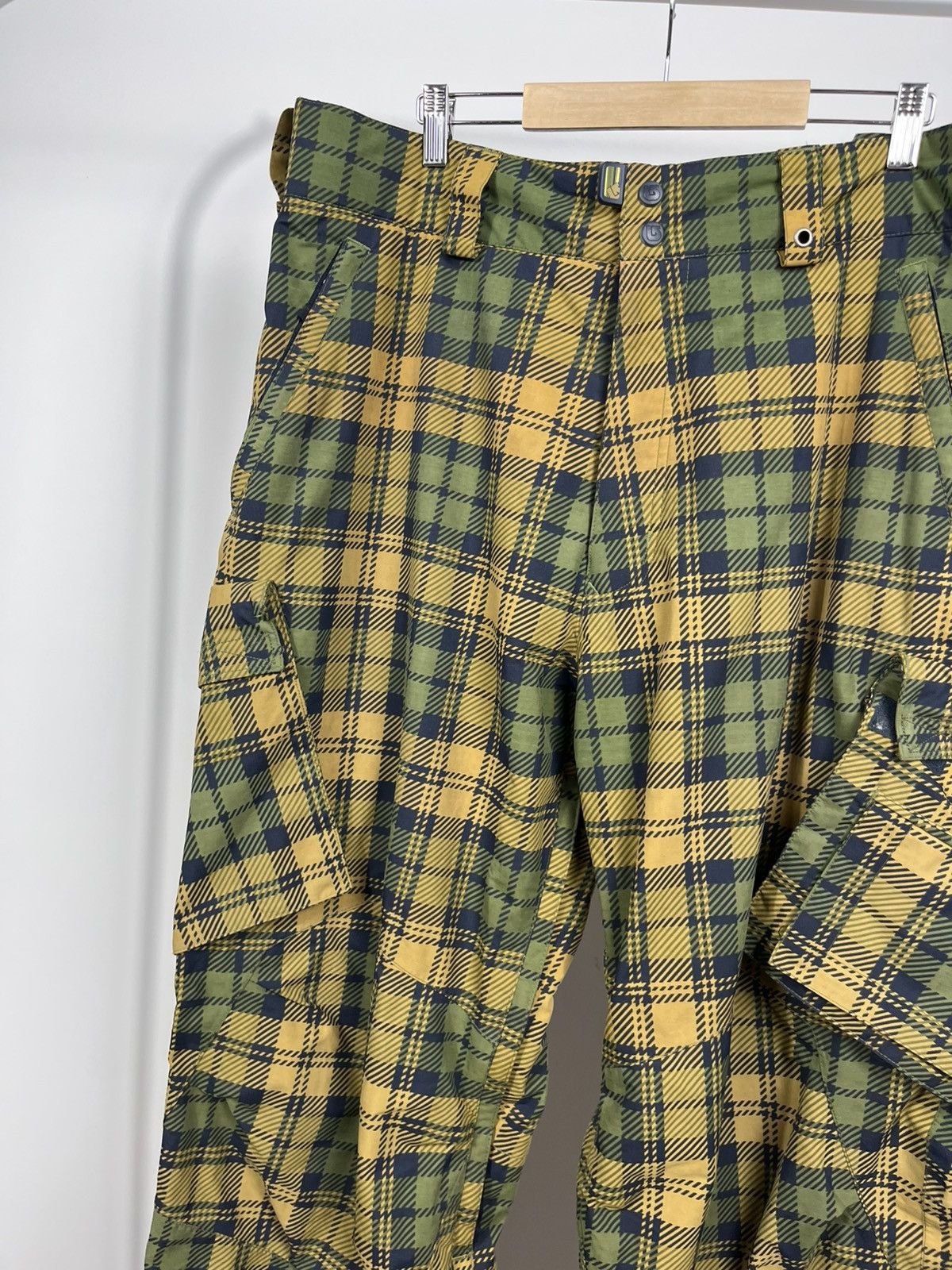 Burton Burton Plaid Snowboard Pants Cargo Shell XL Size US 36 / EU 52 - 7 Thumbnail