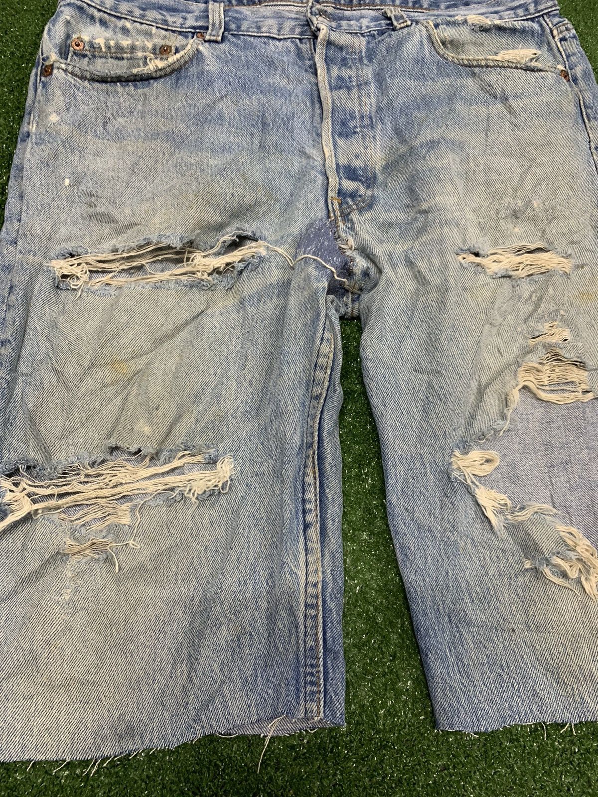 Levi's Vintage 80s Levis 501 grunge. Size US 35 - 2 Thumbnail