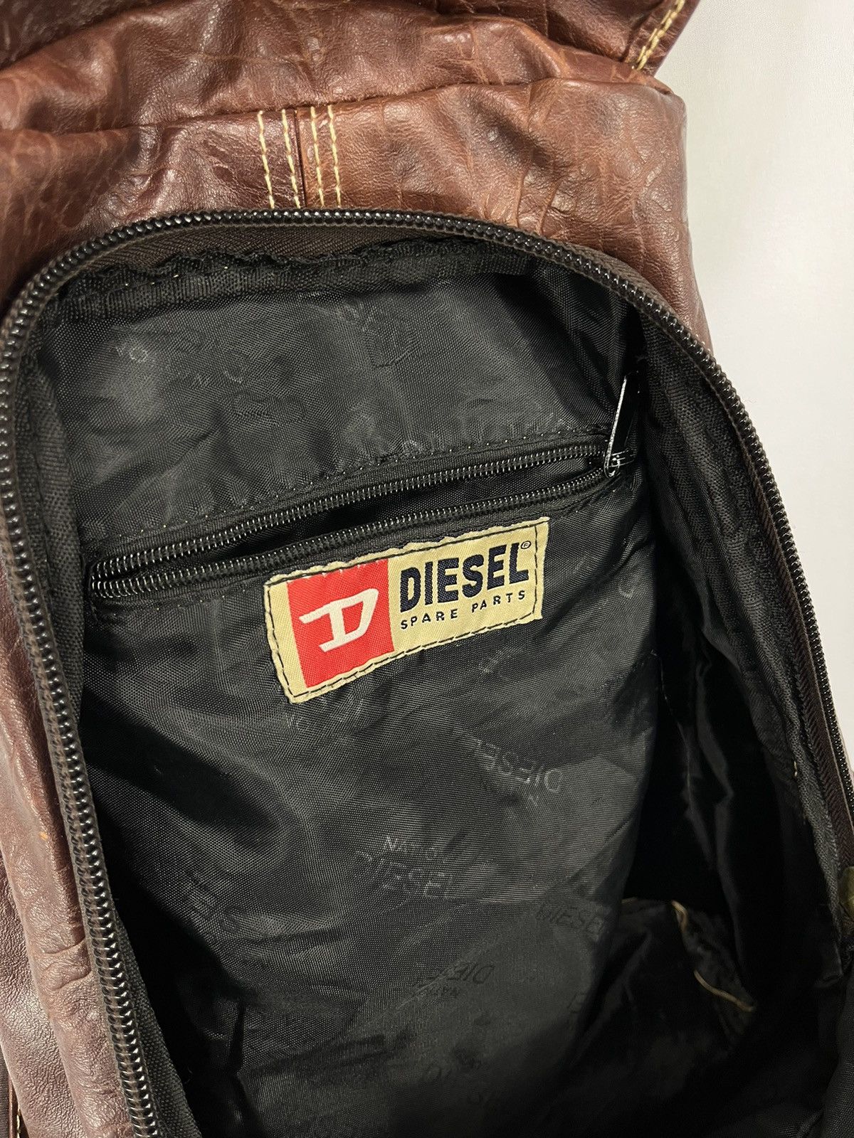 Diesel × Diesel Black Gold Vintage Diesel 90s Leather Backpack Sling Bag 90s Size ONE SIZE - 21 Thumbnail
