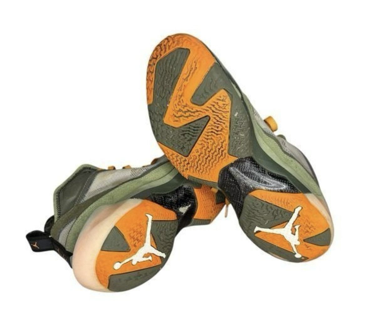 Jordan Brand × Undefeated Nike Undefeated Jordan Men’s 8 Shoes 37 SP Flight Jacket Size US 8 / EU 41 - 9 Thumbnail