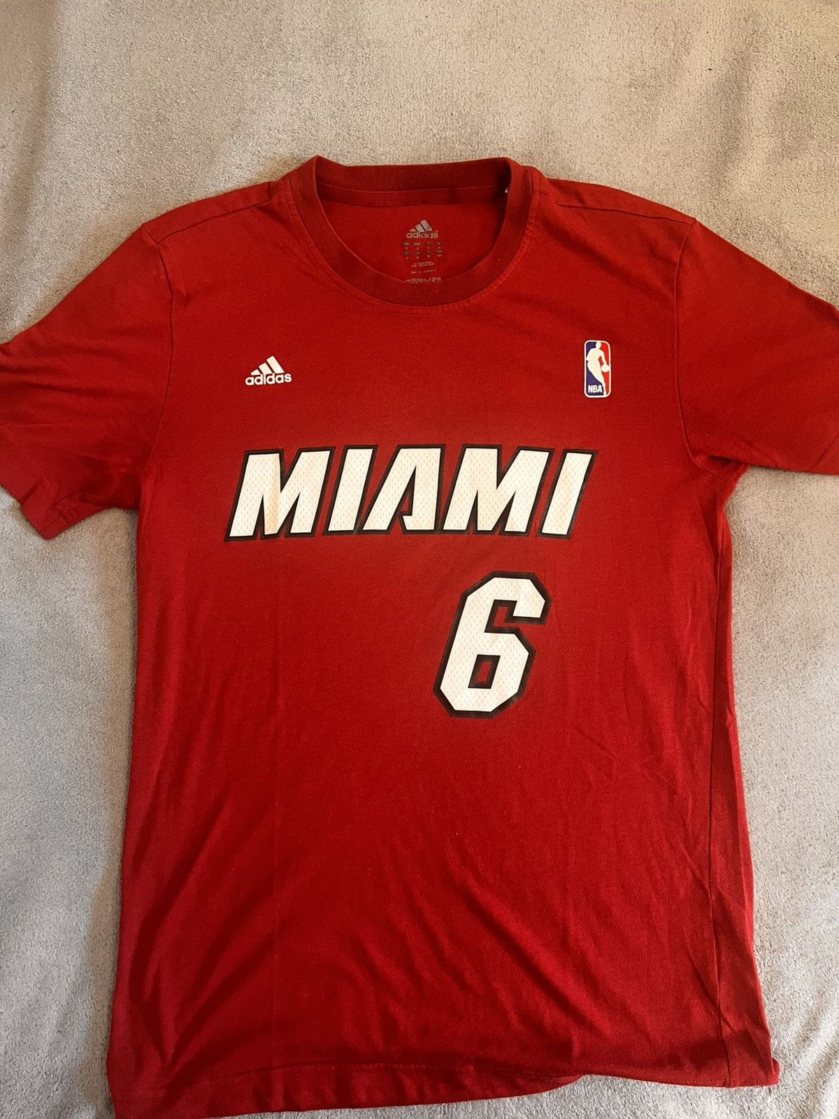 Adidas Adidas Miami Heat #6 James NBA T-shirt Size US S / EU 44-46 / 1 - 1 Thumbnail