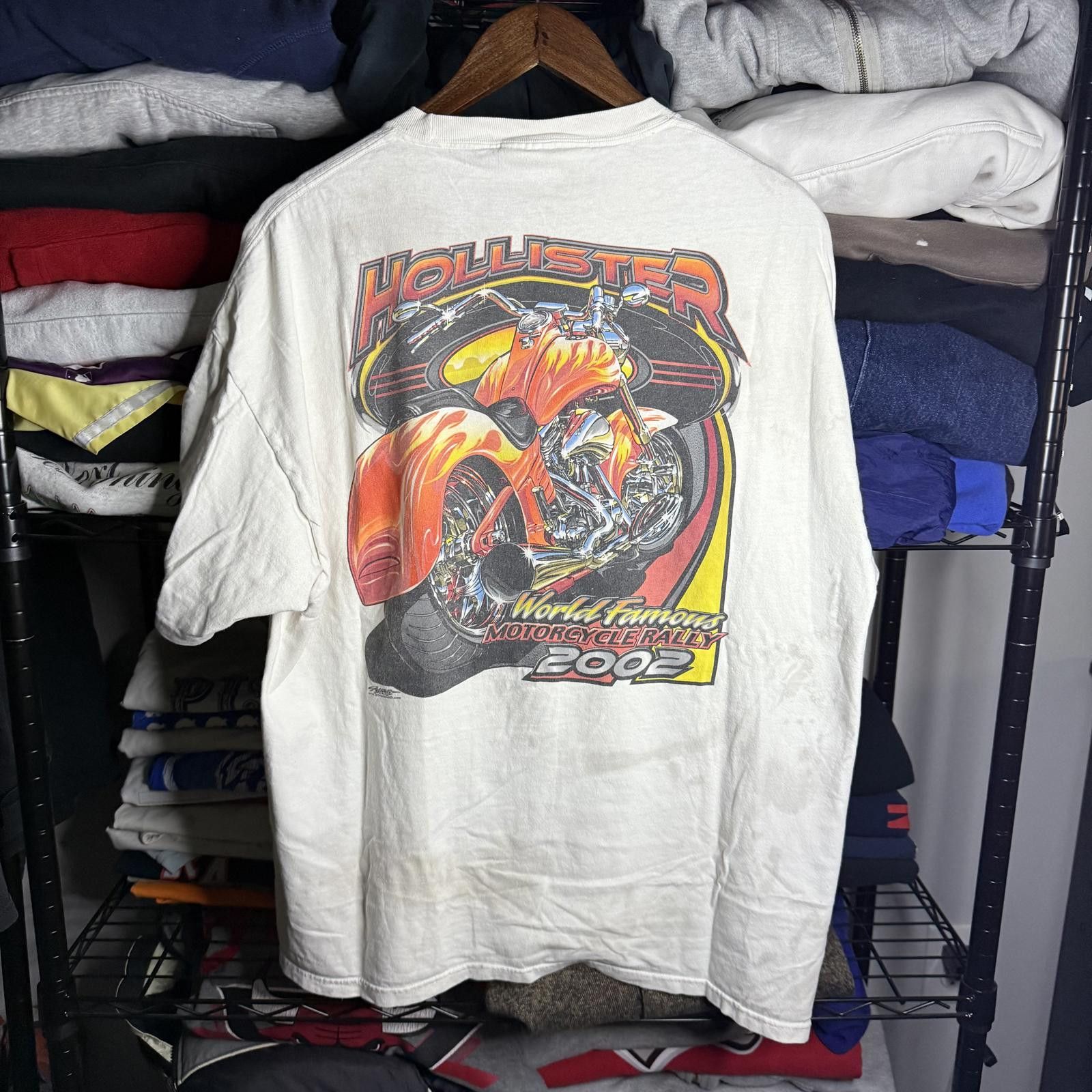 Hanes Hollister 2002 World Famous Motorcycle Rally T-Shirt Size US XL / EU 56 / 4 - 1 Thumbnail