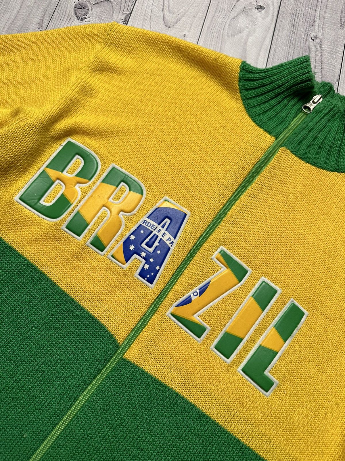 Vintage Vintage Brazil soccer zip Sweater rare logo size M Size US M / EU 48-50 / 2 - 3 Thumbnail