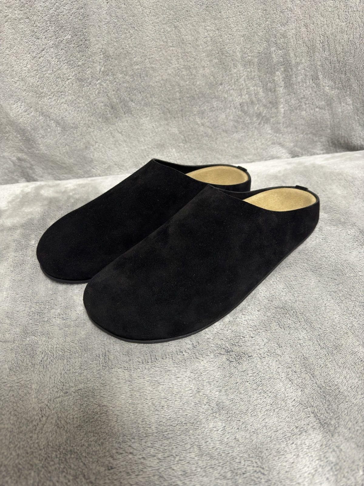 The Row THE ROW HUGO SLIDES IN SUEDE MULES | Grailed