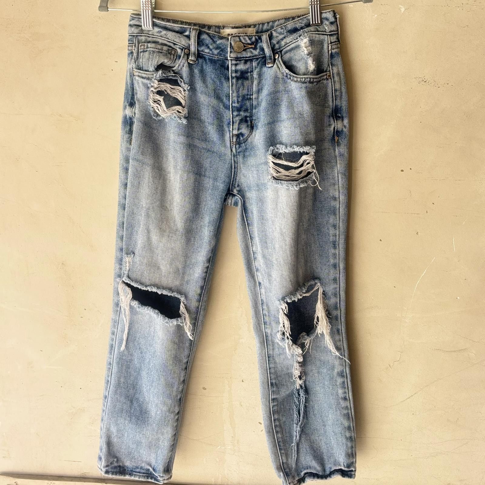 Pacsun PAC Sun Light Blue Distressed Mom’s Jeans Size 24" / US 00 / IT 34 - 1 Preview