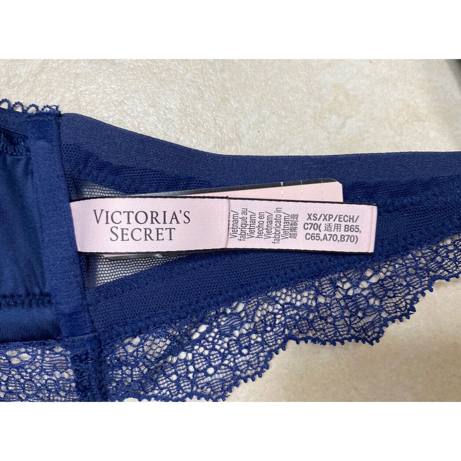 Victoria's Secret NWT Victoria's Secret XS Blue Lace Sexy Bra Bralette Clasp Size ONE SIZE - 7 Thumbnail