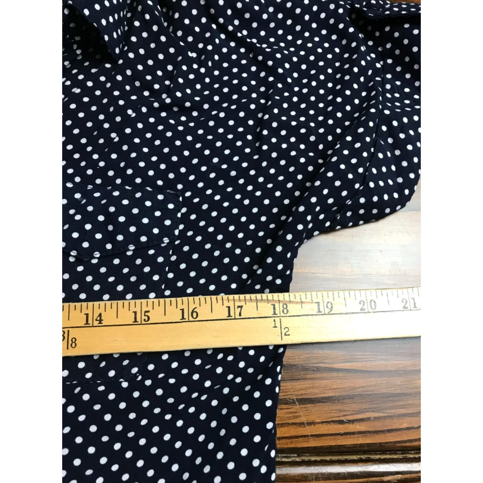 Vintage Love Notes Shirt Women's Small Navy Blue White Polka Dots Waist Tie Shirt Womens Small Navy Blue Polka Dots Waist Tie 90s? Size S / US 4 / IT 40 - 3 Thumbnail