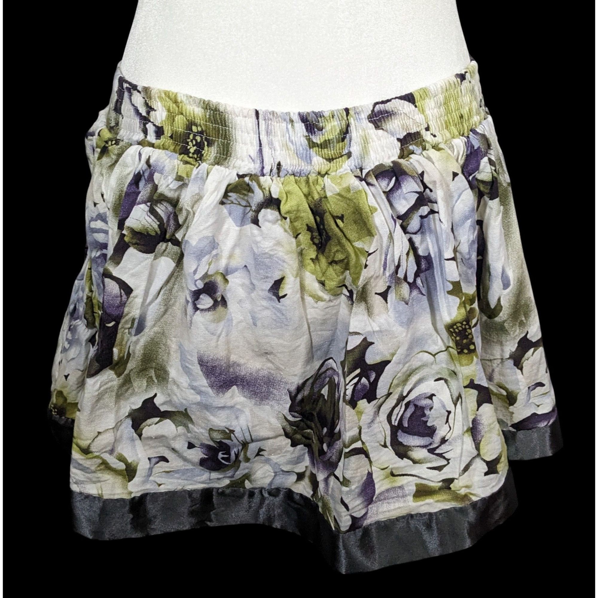 Other M Butterfly Cottagecore White And Green Floral Skirt Size 27" / US 4 / IT 40 - 2 Thumbnail