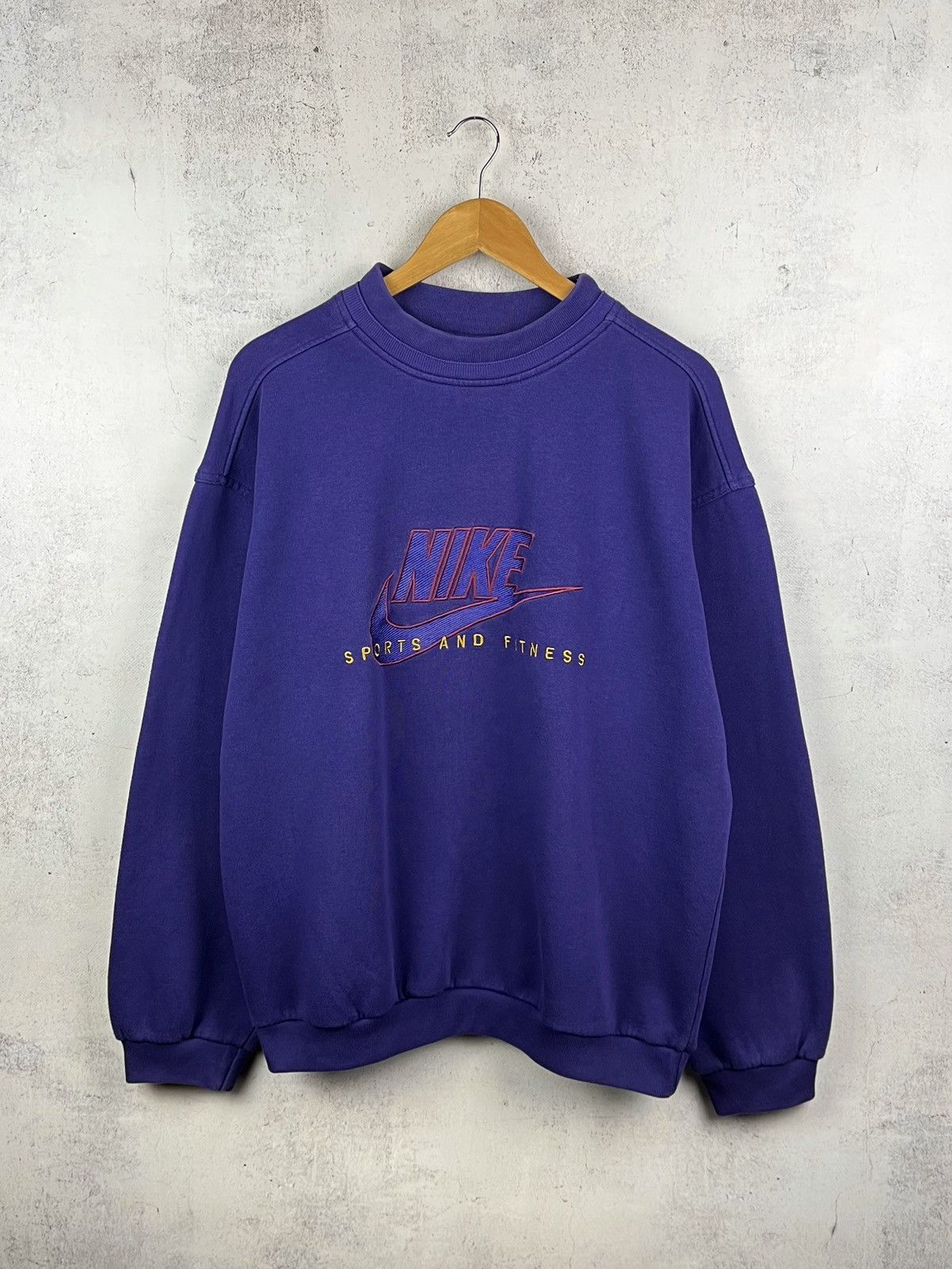Nike Vintage 90s Nike Big Logo Sweatshirt Rare Retro Hype Y2K Size US L / EU 52-54 / 3 - 1 Thumbnail