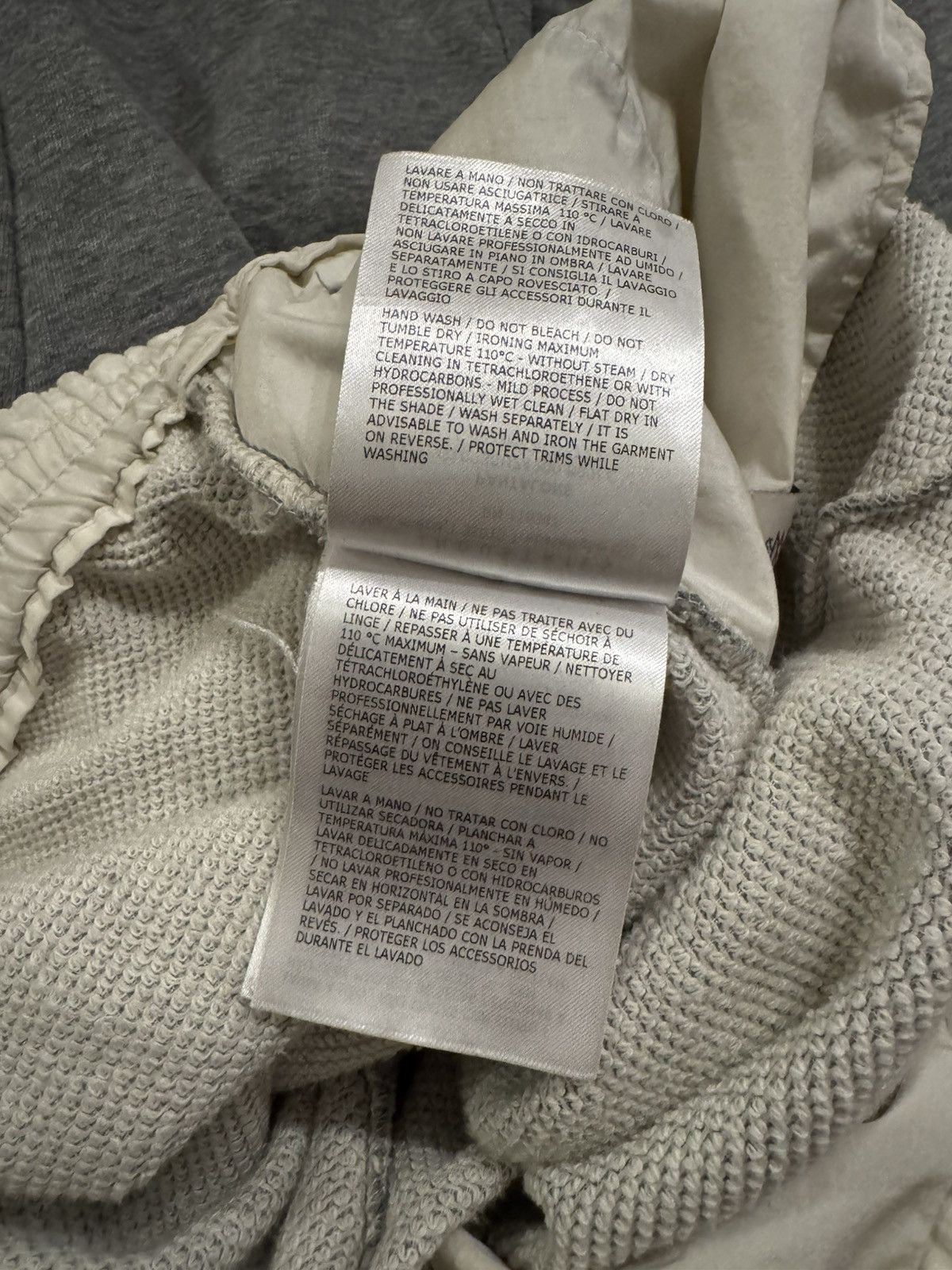 Moncler Moncler Logo Sweatpants Size US 32 / EU 48 - 9 Thumbnail