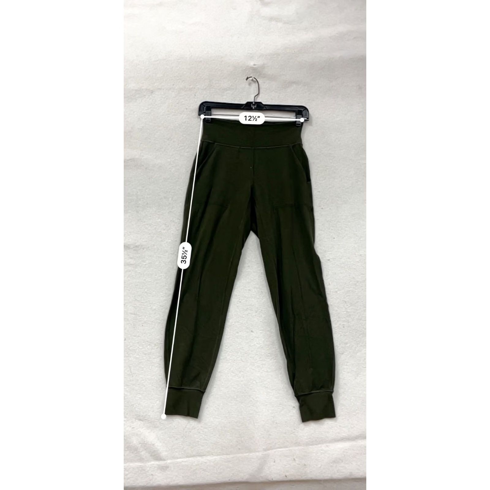 Lululemon VINTAGE Lululemon Olive Green Jogger Pants Womens 4 Jogger Olive Green Activewear Pants Women 4 XS? Size 27" / US 4 / IT 40 - 7 Thumbnail