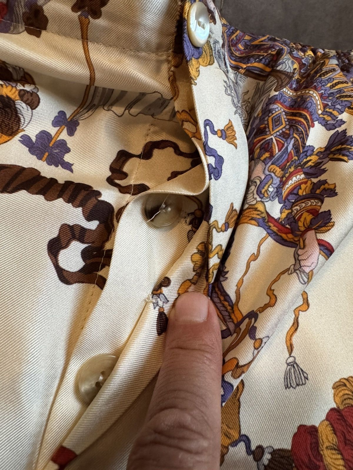 Gucci GUCCI silk shorts REAL SIZES IN PHOTOS BY TAPE MEASURE Size US 30 / EU 46 - 18 Thumbnail