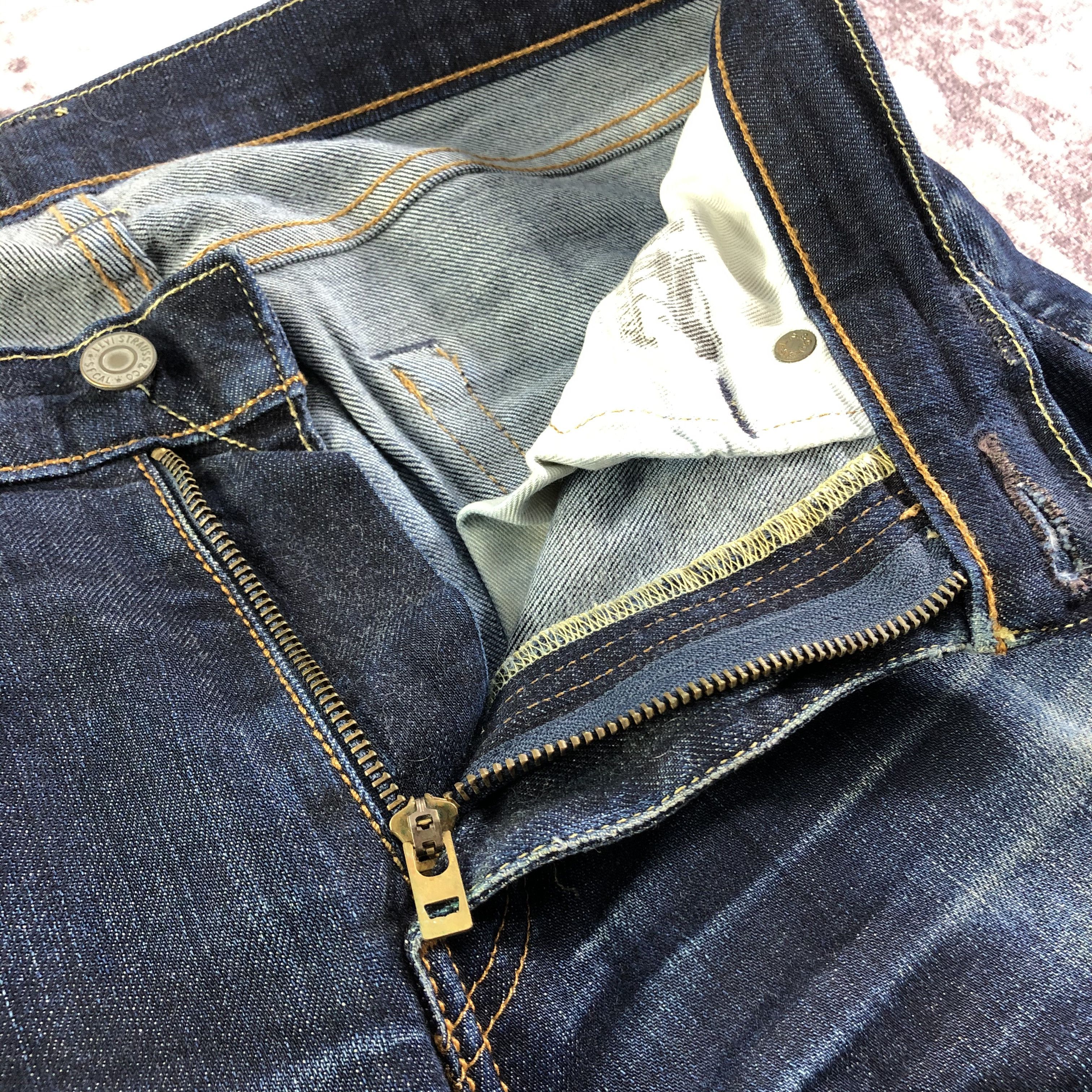Levi's × Vintage Vintage Blue Wash Levis 513 Jeans-JM3317 Size US 31 - 8 Thumbnail
