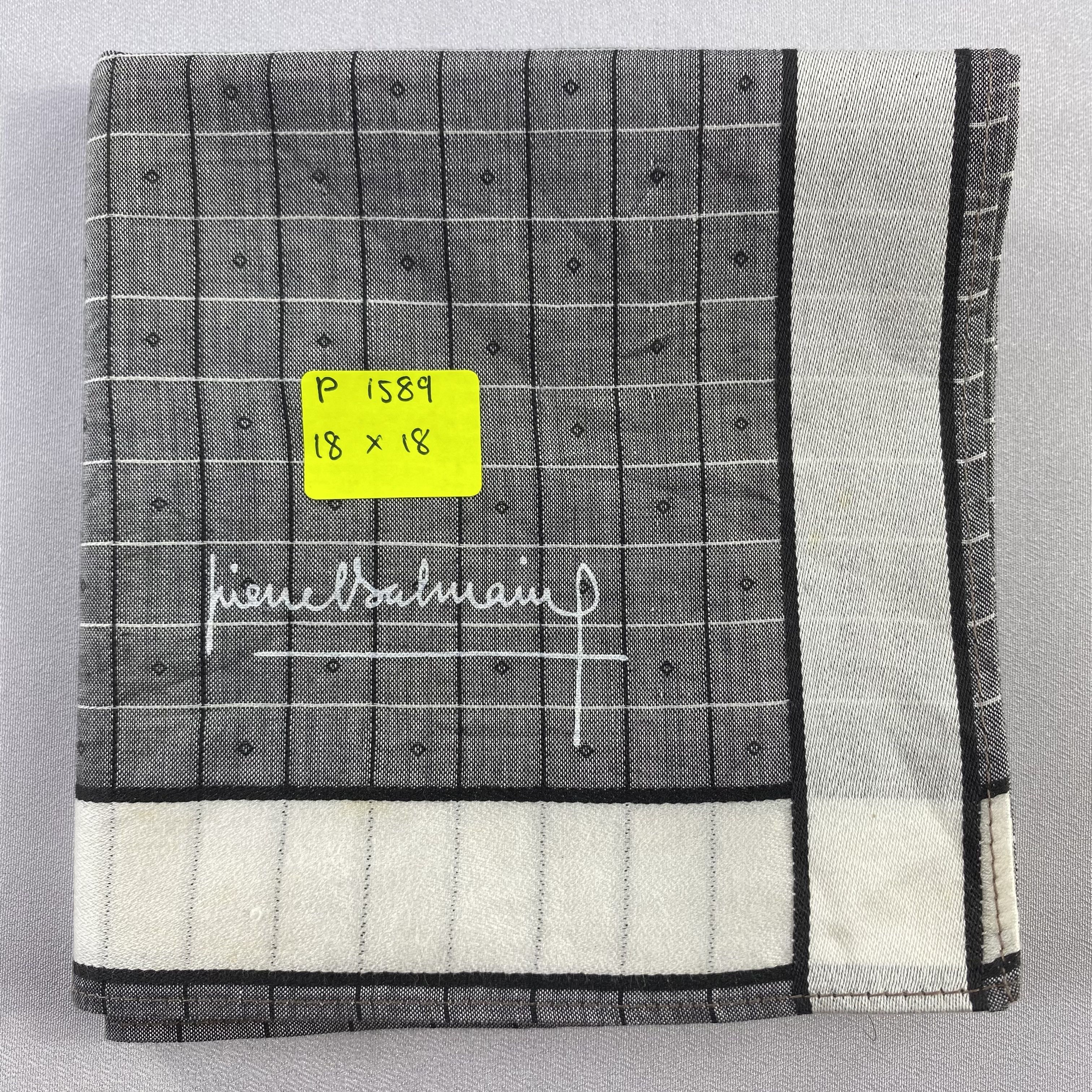 Pierre Balmain × Vintage Pierre Balmain Bandana/ Handkerchief / Neckerchief-P1589 Size ONE SIZE - 5 Thumbnail
