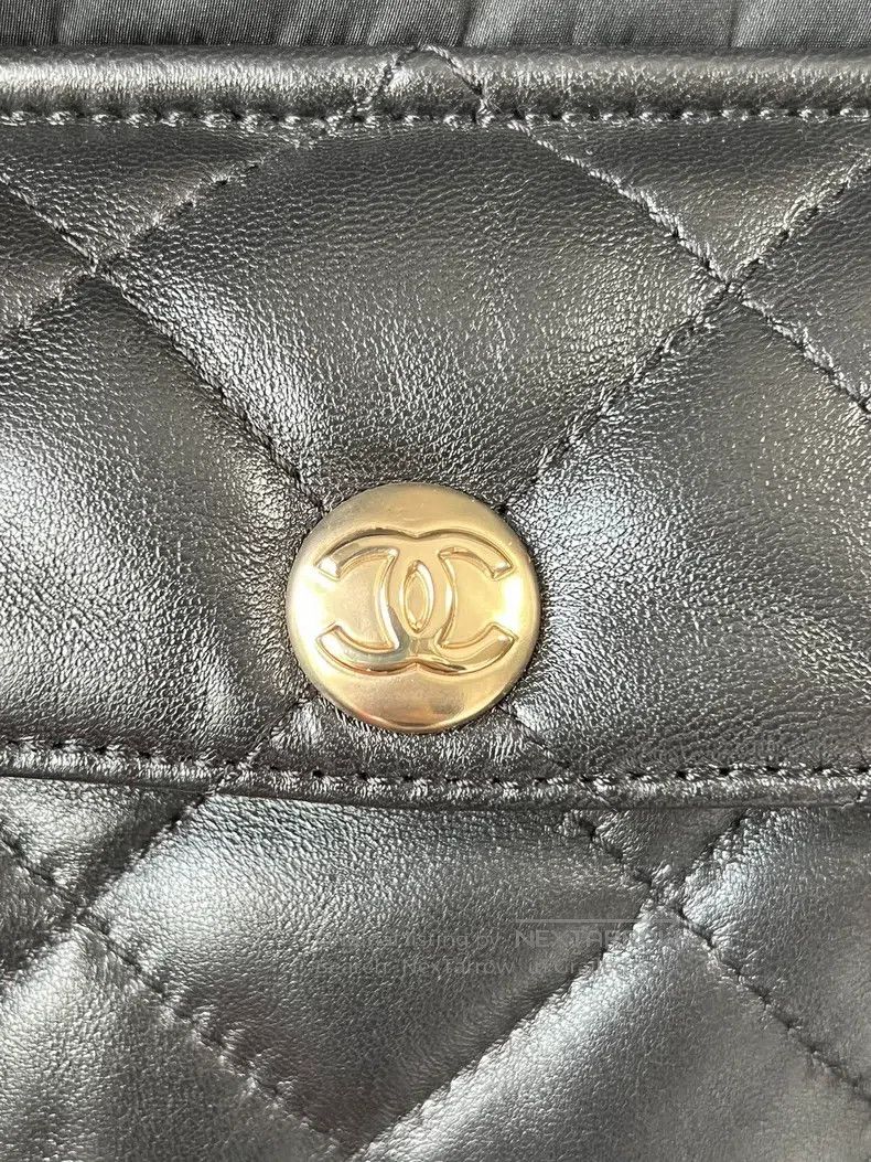 Chanel Chanel 22N Ski Series Leather Down Jacket Size XS / US 0-2 / IT 36-38 - 6 Thumbnail