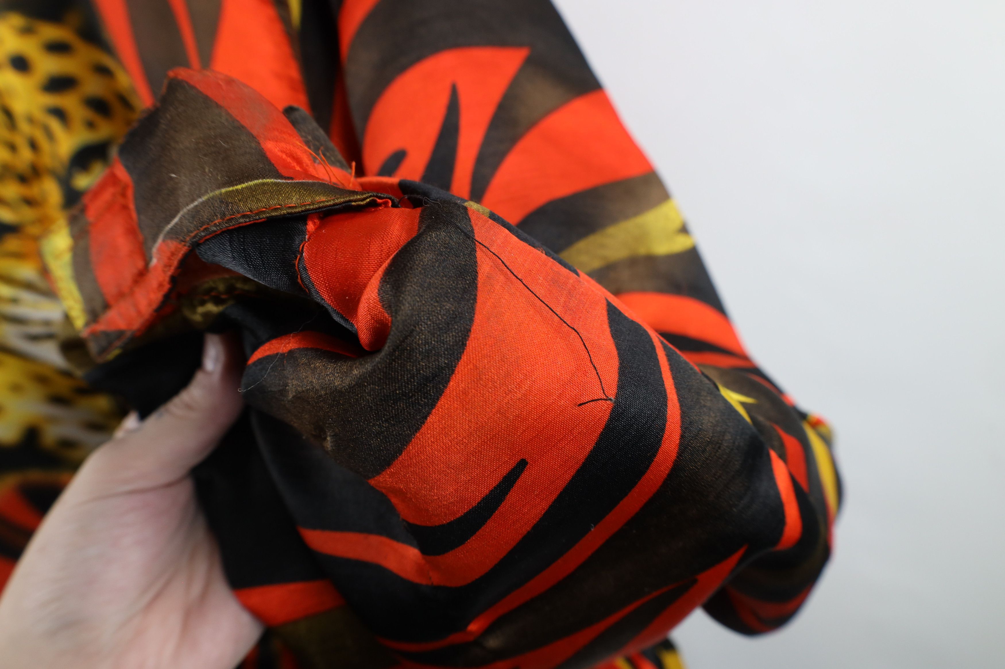 Vintage 90s Streetwear All Over Print Full Zip Puffer Jacket