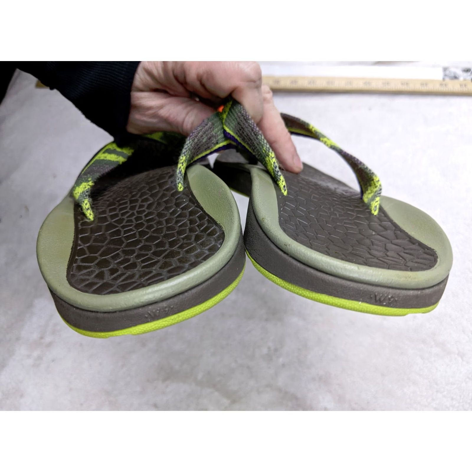 Chaco Chaco Womens Sandal 9 Gray Flip Flop Rubber Thong Geometric Pattern Shoes Size US 9 / IT 39 - 4 Thumbnail
