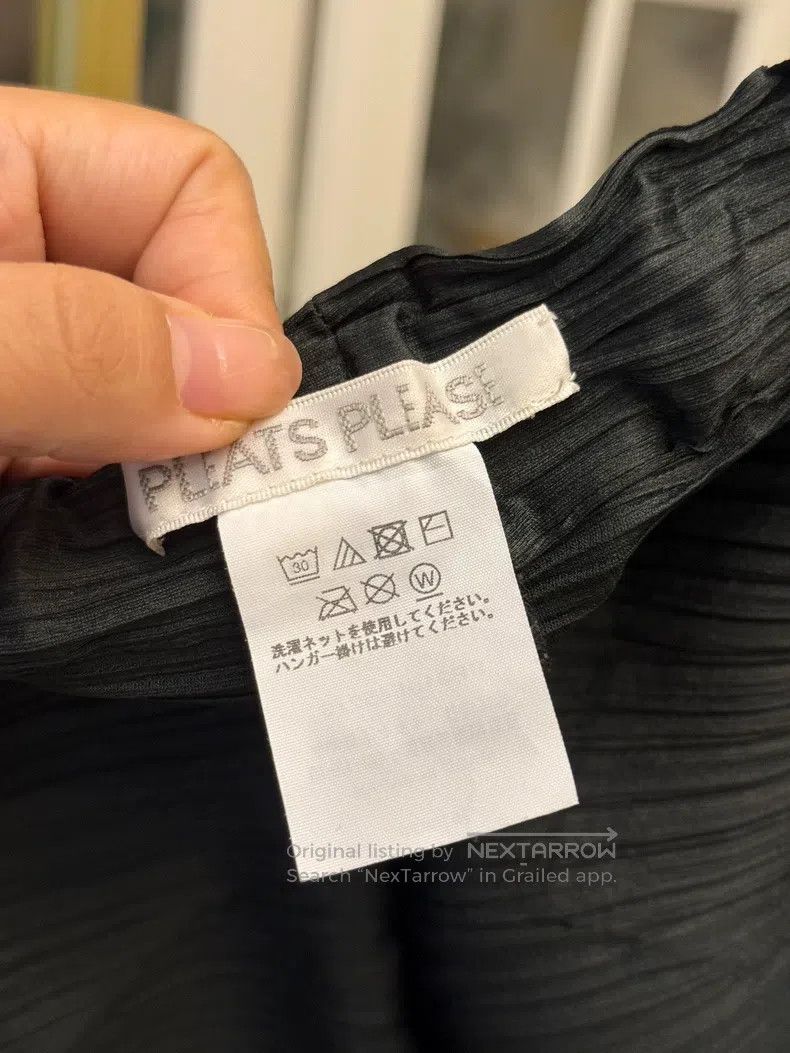 Issey Miyake Issey Miyake size:3 Horizontal Striped Top in Navy Blue Size 31" - 2 Thumbnail