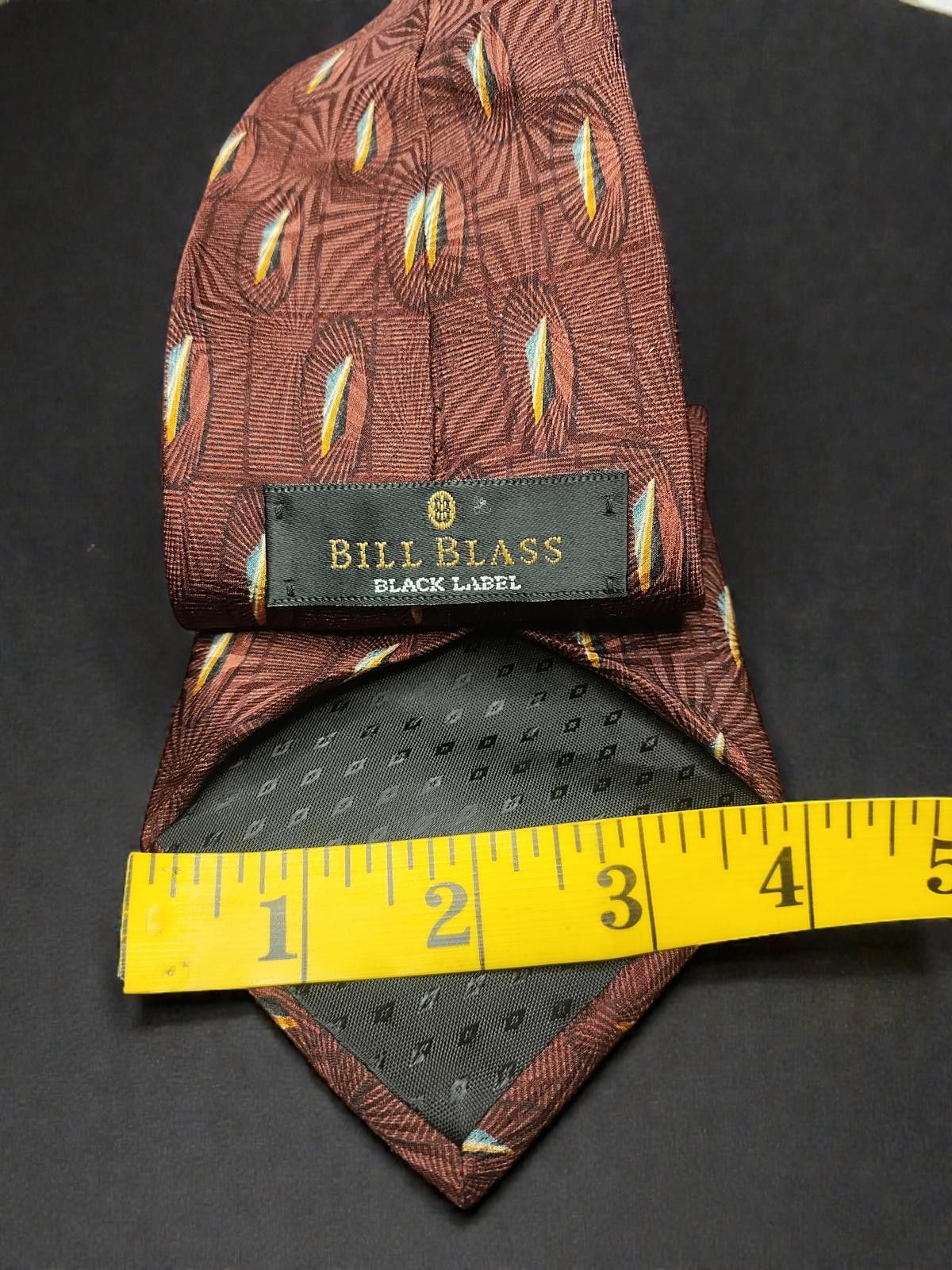 Bill Blass Bill Blass Black Label Silk Tie Brown Feather Pattern Size ONE SIZE - 4 Thumbnail