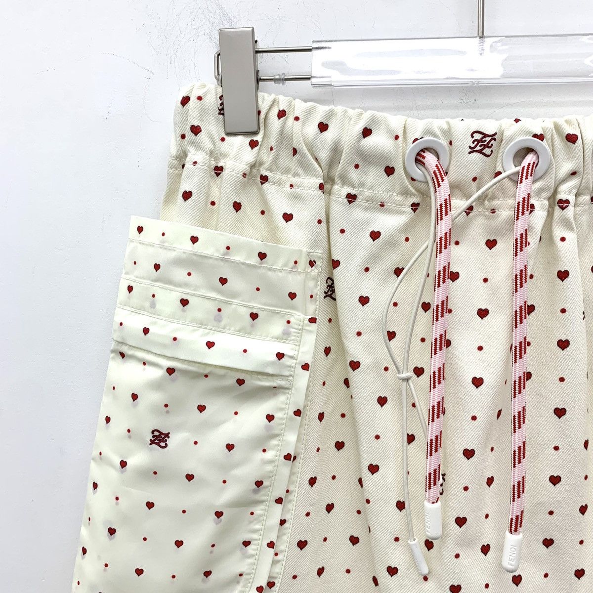 Fendi Fendi Beige All-over Heart Print Casual Mini Skirt K26WX Size 28" / US 6 / IT 42 - 3 Thumbnail