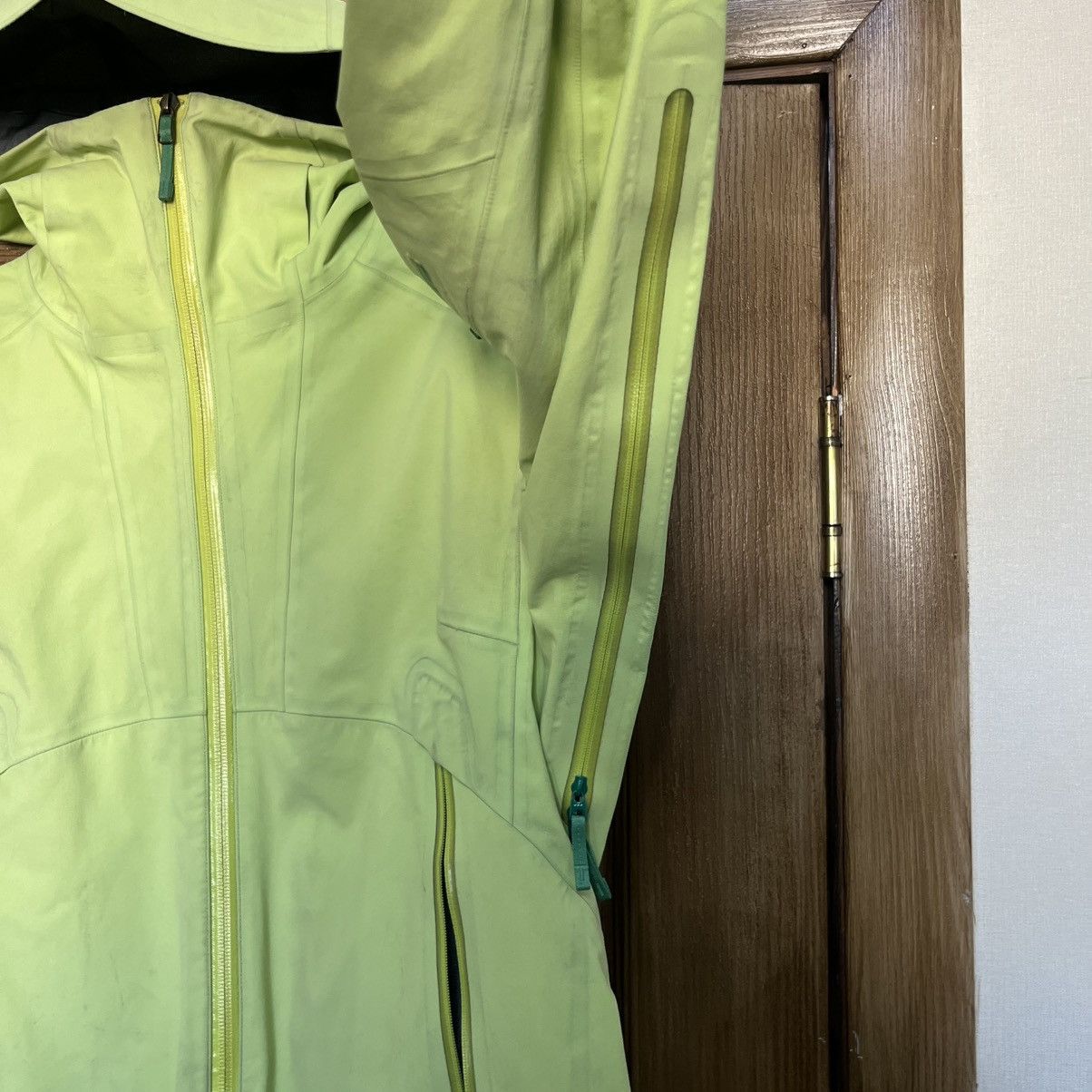 Arc'teryx Vintage Arc’teryx Gore Tex Recco Jacket Size US S / EU 44-46 / 1 - 10 Thumbnail