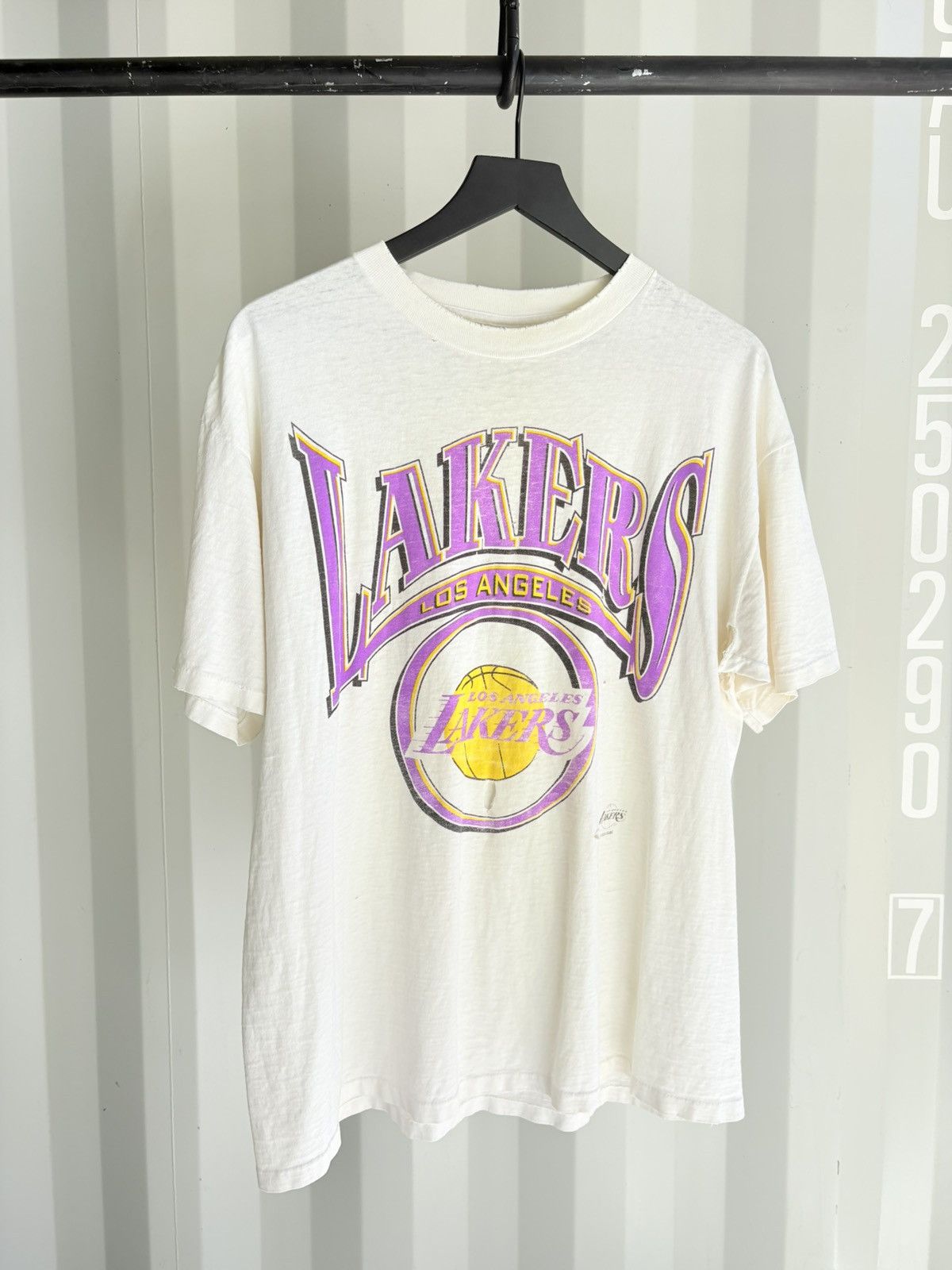 Vintage Thrashed Lakers Distressed Faded Shirt Grunge Paper thin Size US XL / EU 56 / 4 - 1 Thumbnail