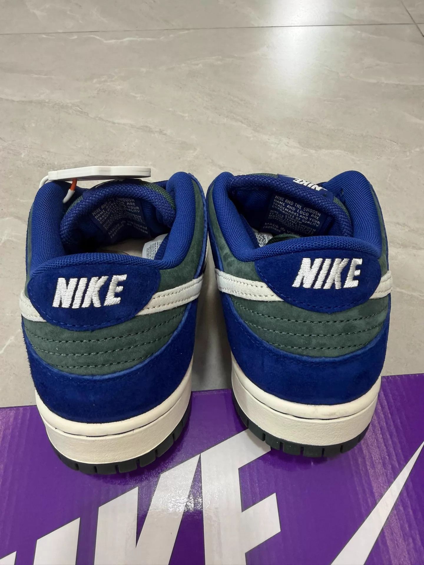 Nike Nike Dunk SB Deep Royal Blue Men's 41 HF3704-400 Size US 8 / EU 41 - 8 Thumbnail