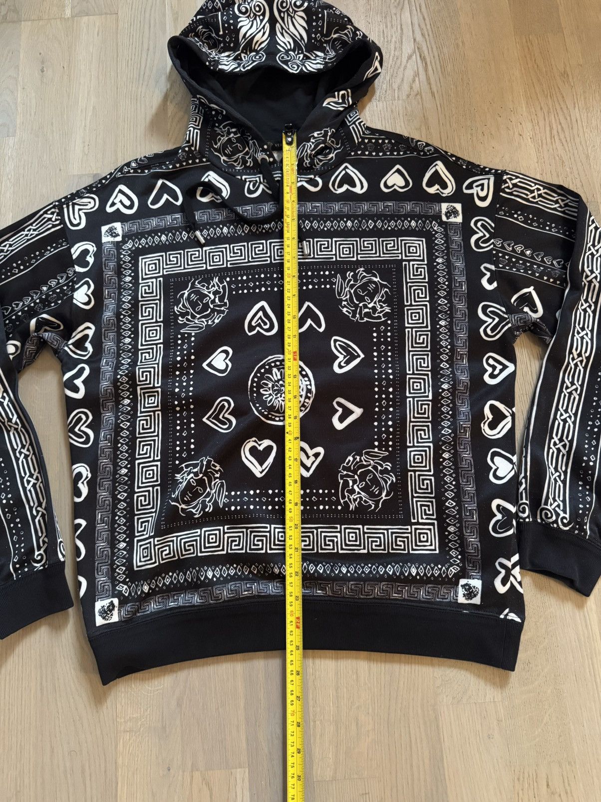 Versace VERSACE hoodie study REAL TAPE MEASUREMENTS IN PHOTOS PROPE Size US S / EU 44-46 / 1 - 5 Thumbnail