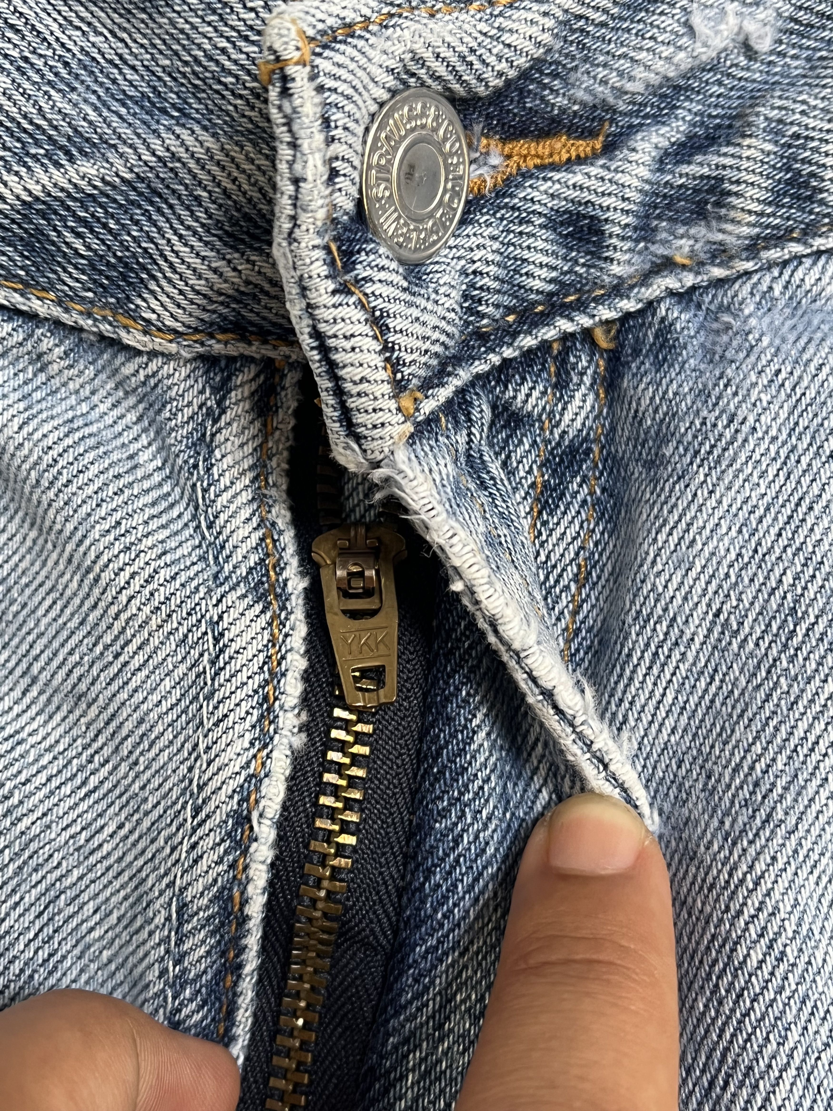 Levi's Vintage Levis 550 Relaxed Fit Jeans - L187 Size US 37 - 5 Thumbnail