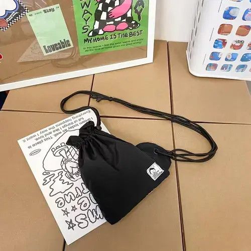 Japanese Brand Y2k aesthetic nylon crossbody pouch bag side bag Size ONE SIZE - 4 Thumbnail