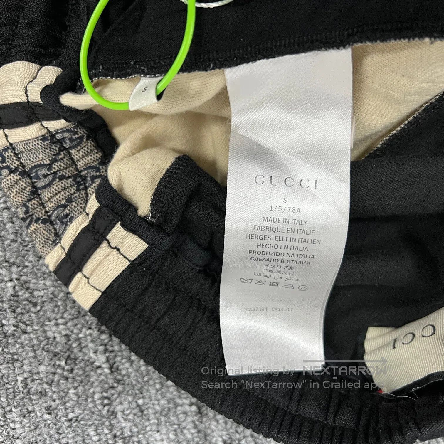 Gucci Guicci size s Snake pattern; Logo printed all over the side Size US 28 / EU 44 - 6 Thumbnail