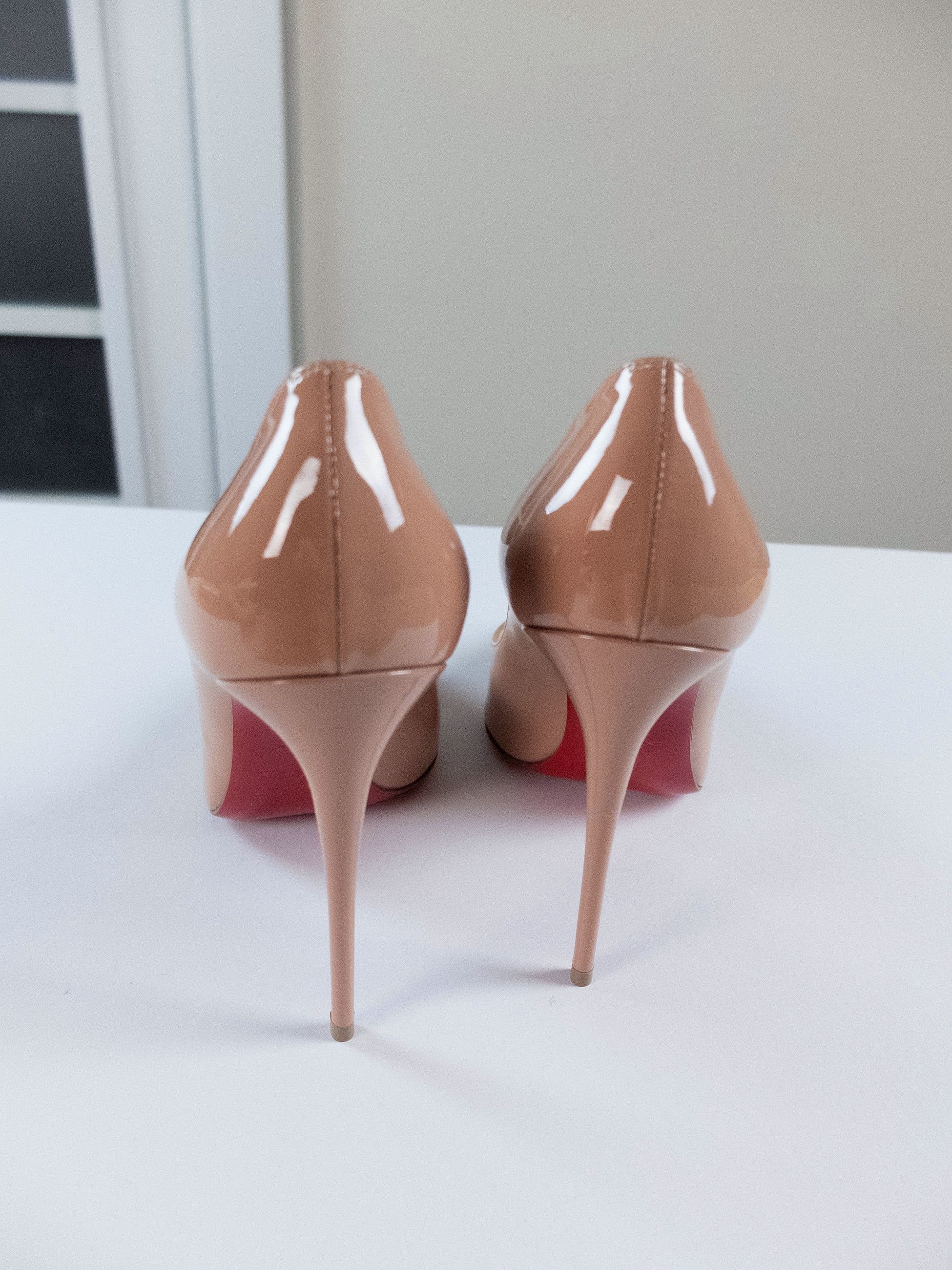 Christian Louboutin CHRISTIAN LOUBOUTIN Kate nude beige patent leather pumps 10 Size US 10 / IT 40 - 6 Thumbnail