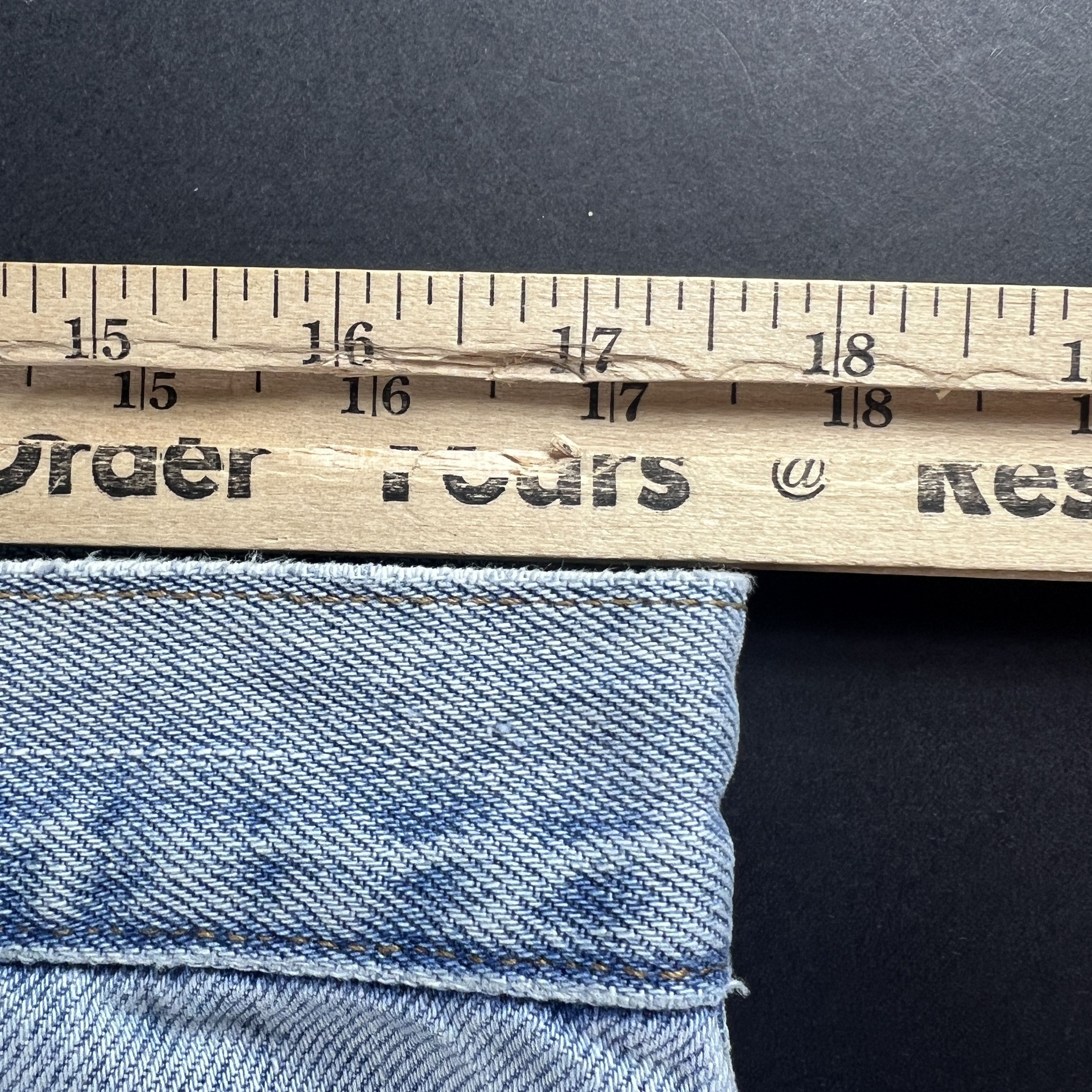 Levi's Y2K Levi's Jeans 505 Straight Light Blue Distressed Denim Size US 35 - 24 Thumbnail