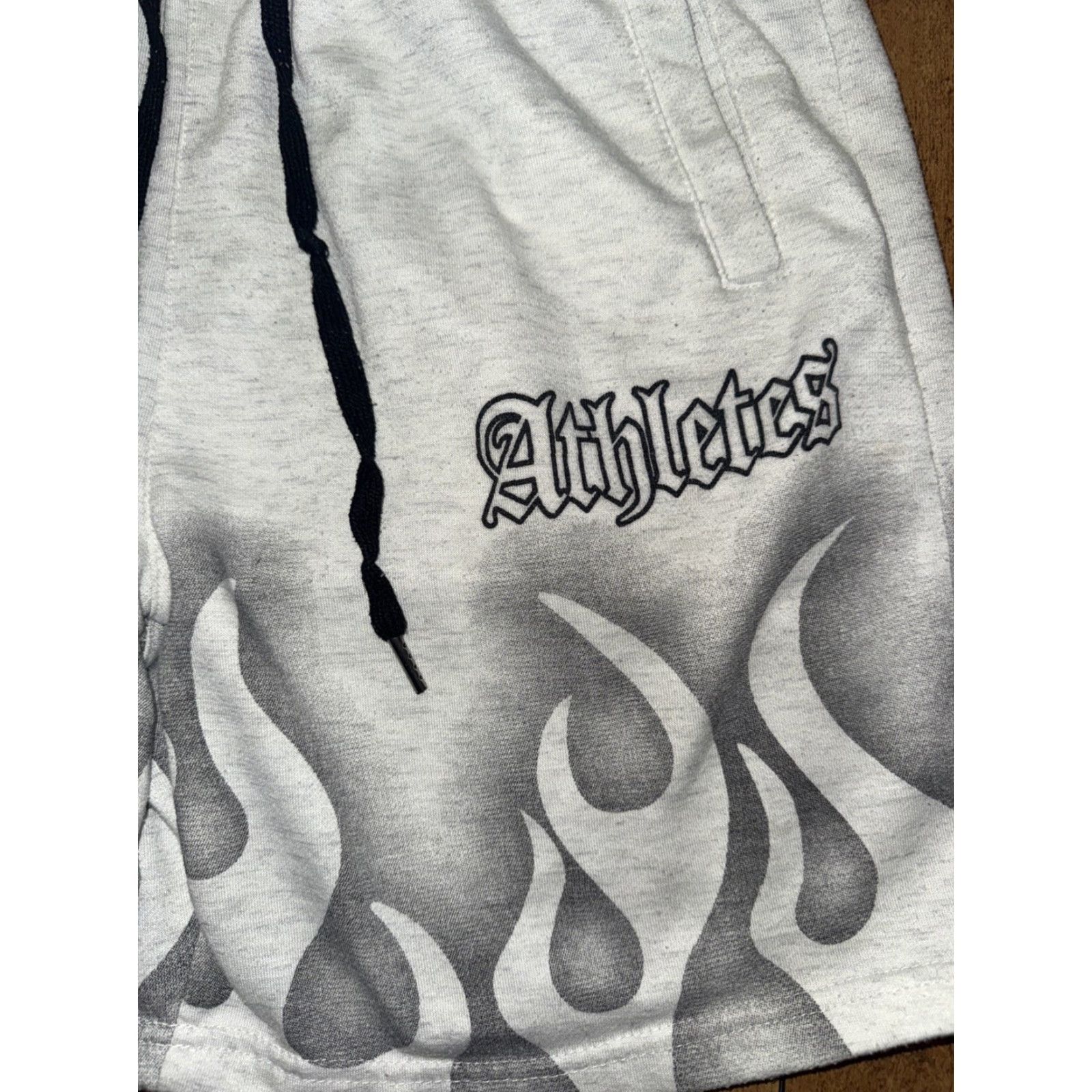 Vintage Athletics Sweat Shorts Gray Flame Graphic Men’s S 28” Streetwear Athletic 28" Inseam Elastic Waist Mens Size US 28 / EU 44 - 2 Thumbnail