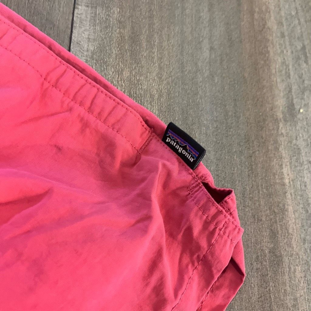 Patagonia Patagonia Pink Athletic Shorts Women X-Small Bin I-21 Size 25" / US 0 / IT 36 - 2 Thumbnail