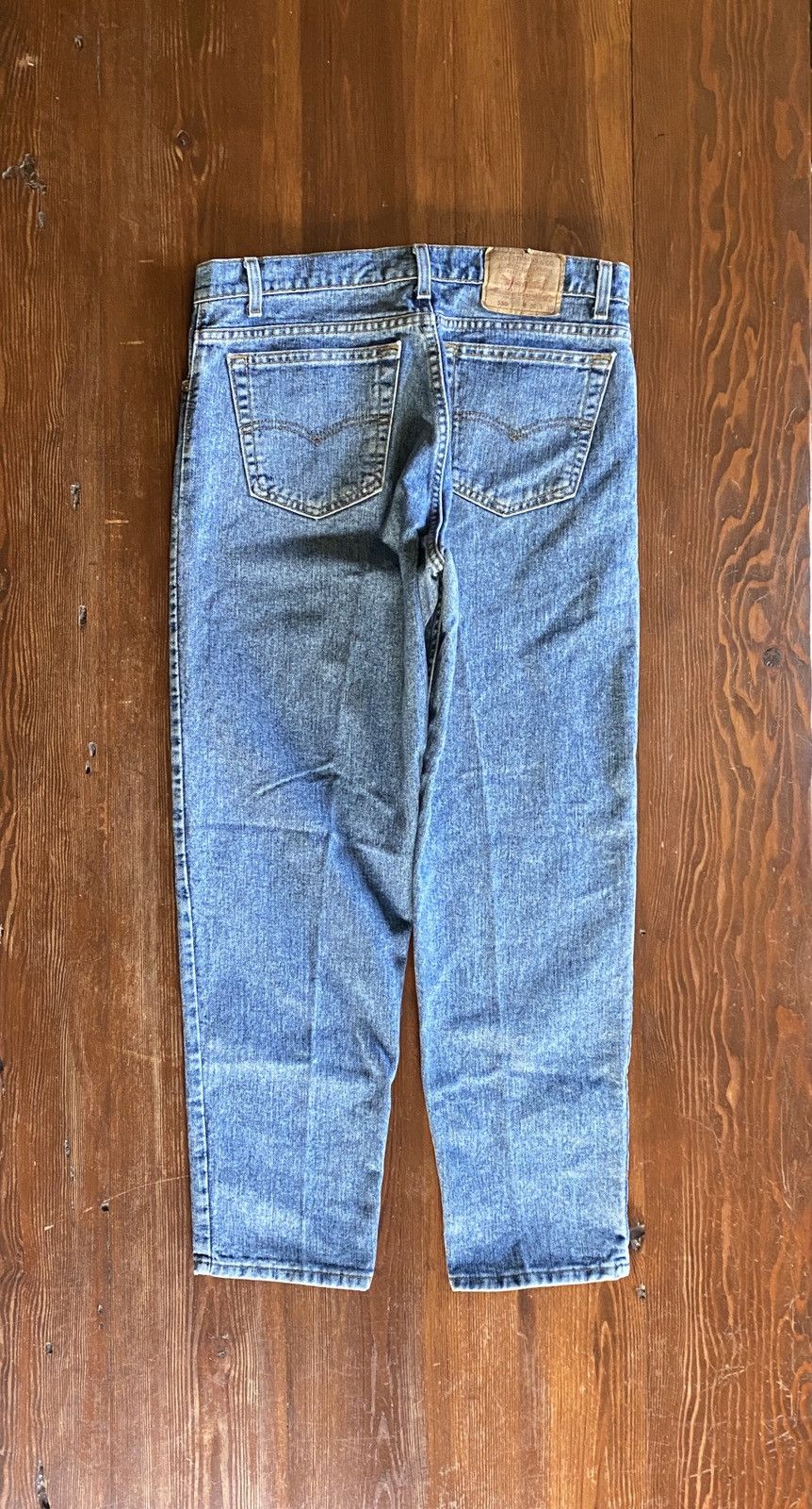 Levi's Vintage 1993 Levi’s 550 Relaxed Fit Blue Denim Jean 35x30 Size US 35 - 1 Thumbnail
