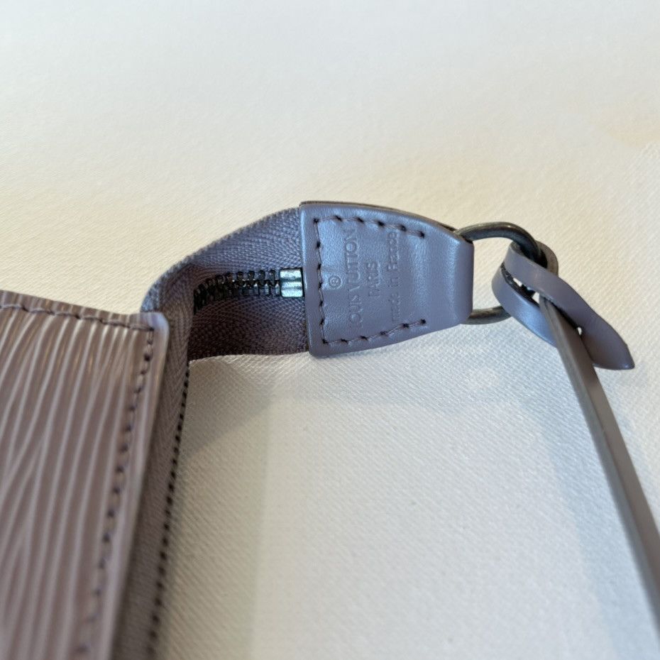 Louis Vuitton Epi Pochette Accessories 24 Size ONE SIZE - 3 Thumbnail