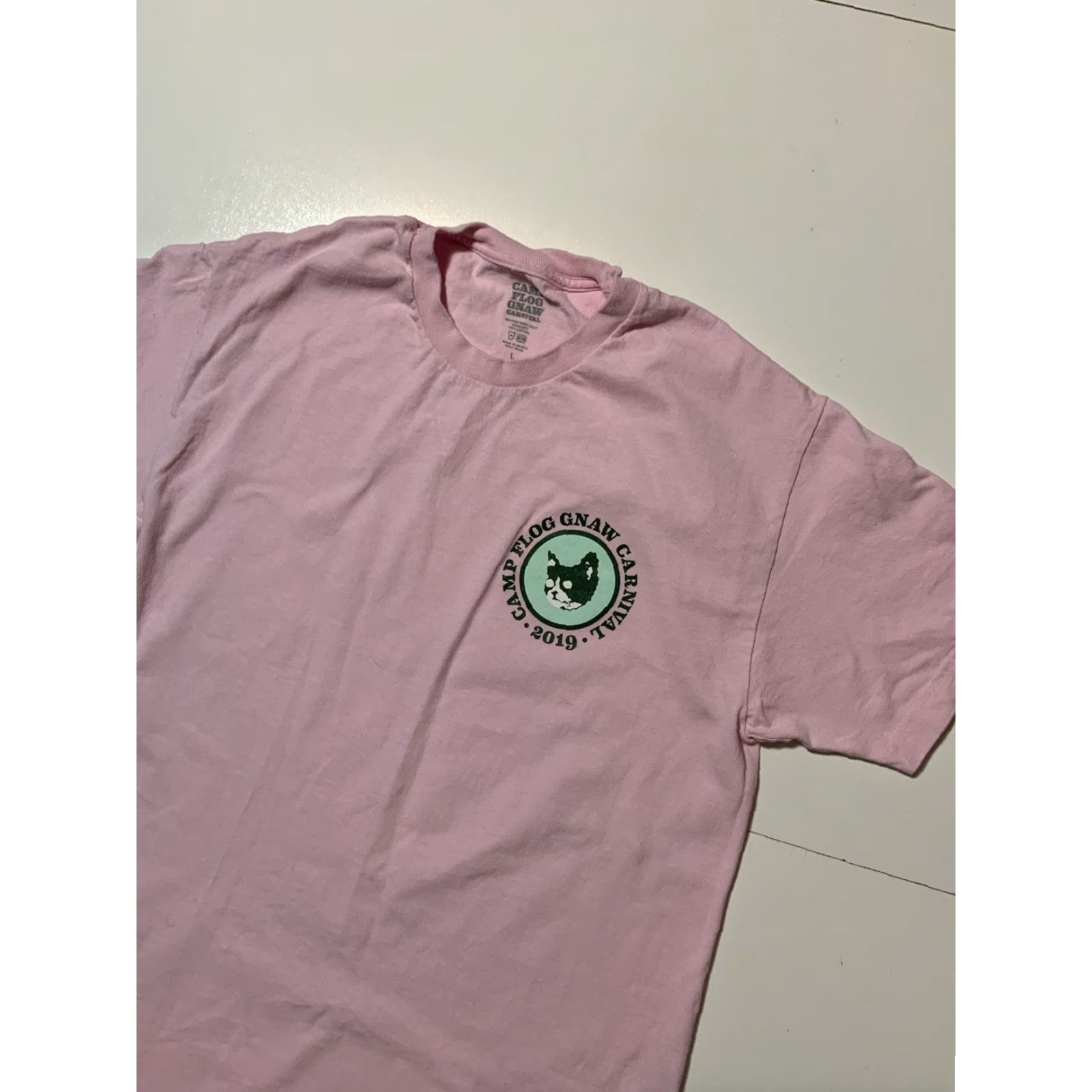 Golf Wang VINTAGE Camp Flog Gnaw Carnival Golf Wang 2019 Concert Lineup Pink Graphic T-Shirt Mens L Size Pink Graphic T-Shirt Concert 2019 Mens L Size US L / EU 52-54 / 3 - 4 Thumbnail