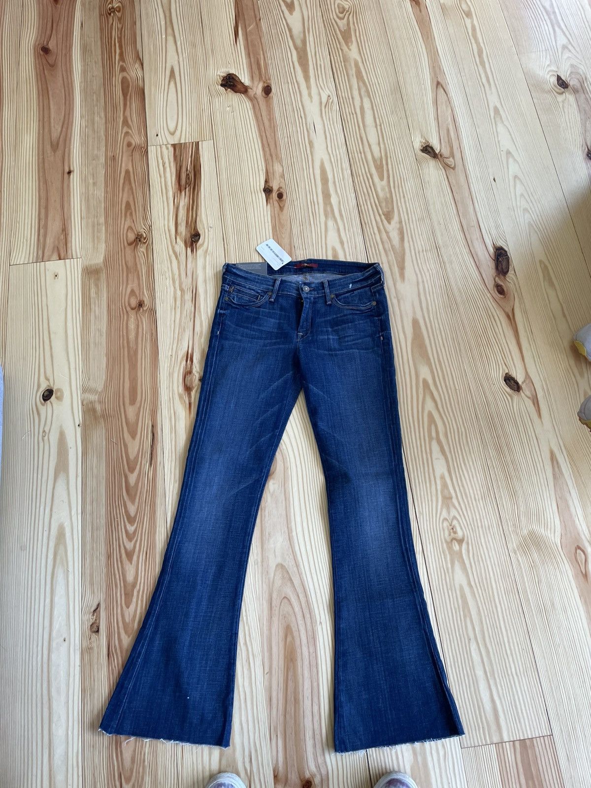 7 For All Mankind 7 for all mankind 28’ x 30’ flared jeans Size US 28 / EU 44 - 1 Thumbnail