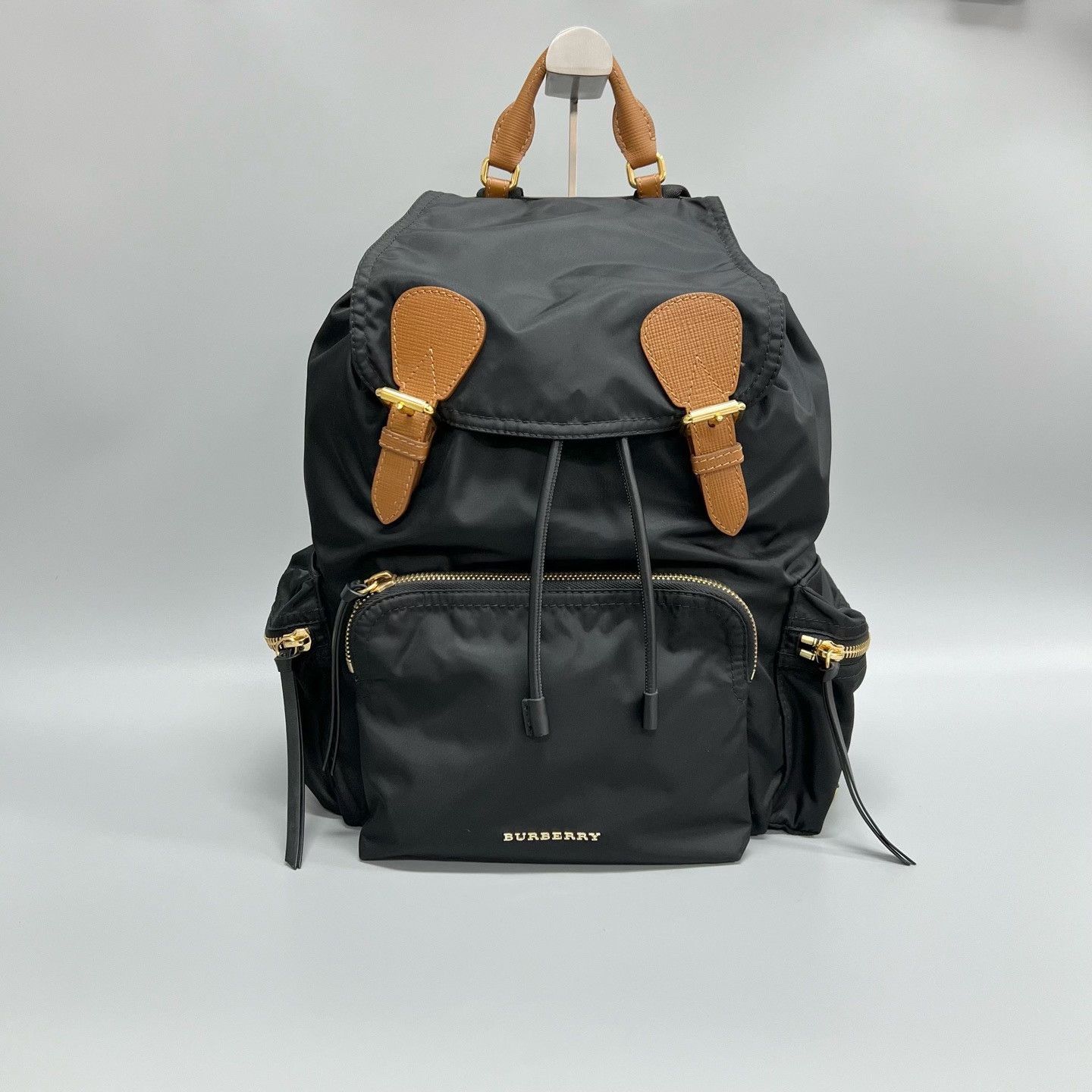 Burberry Pre-loved Bag Very good condition Size ONE SIZE - 1 Thumbnail