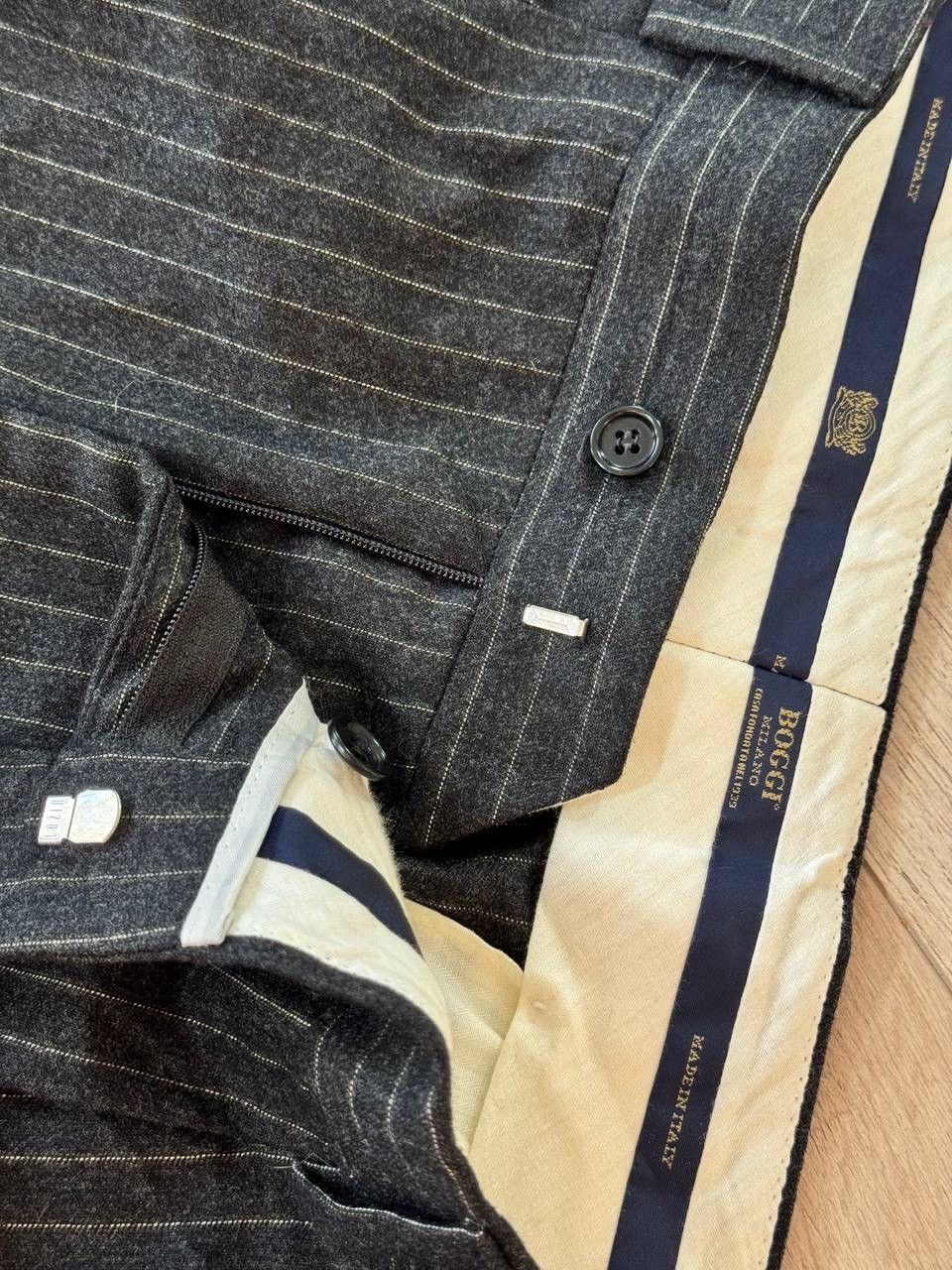 Boggi Boggi Milano Suit Size 54 Dark Gray Pinstripe Wool Suit Size 44L - 11 Thumbnail