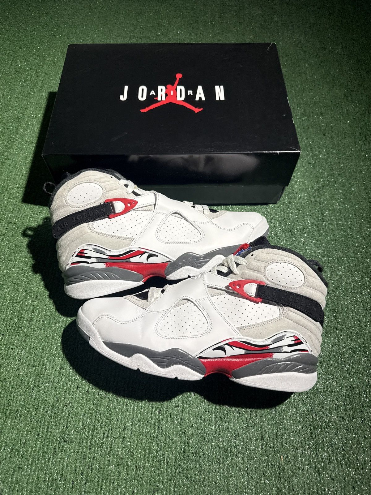 Jordan 8 bugs bunny size 10.5