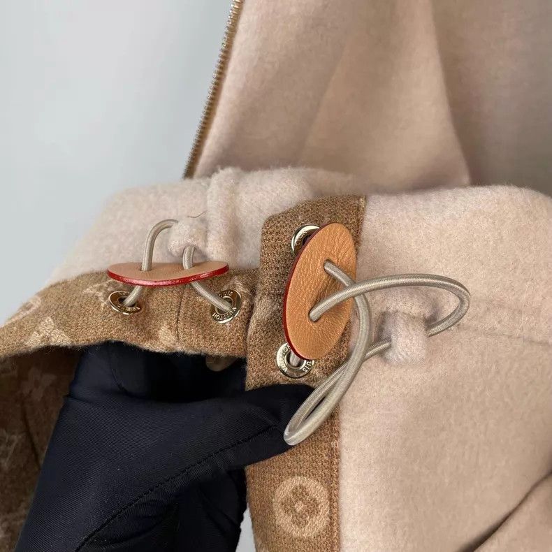Louis Vuitton Louis Vuitton Grace Coddington Monogram FW25 Cat Collectio Size S / US 4 / IT 40 - 4 Thumbnail