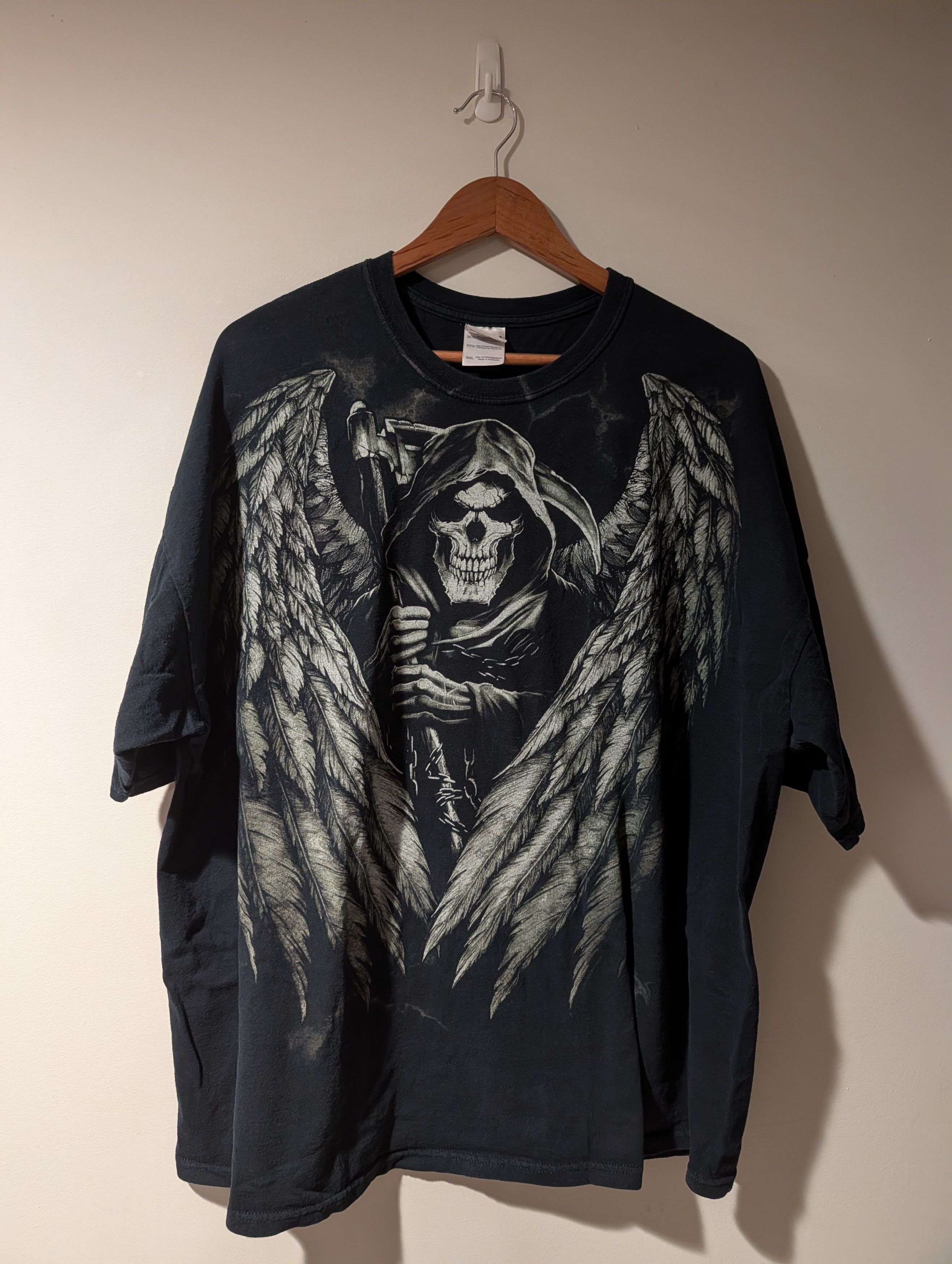Arts & Science Vintage Grim Reaper Angel Wings Skull Graphic T-Shirt Size US XXL / EU 58 / 5 - 1 Thumbnail